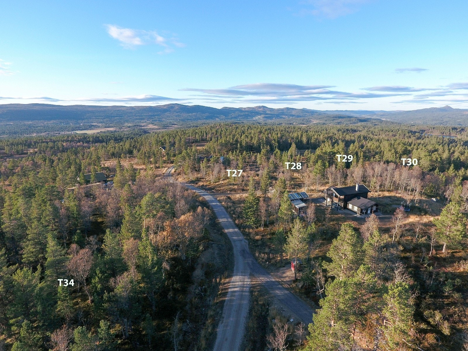 Utsikt mot nord og midterste del av hyttefeltet Galleribilde