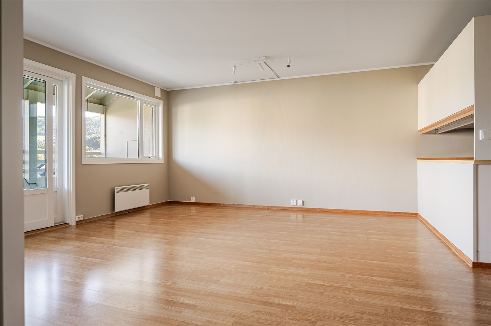 Stue og kjøkken Galleribilde