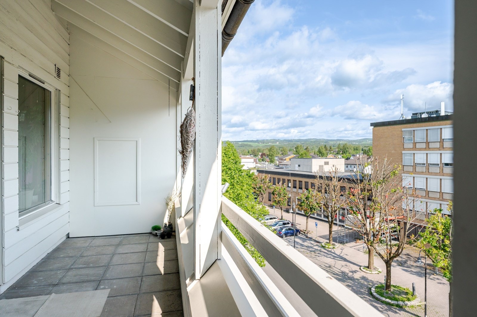 Balkong med utsikt. Galleribilde