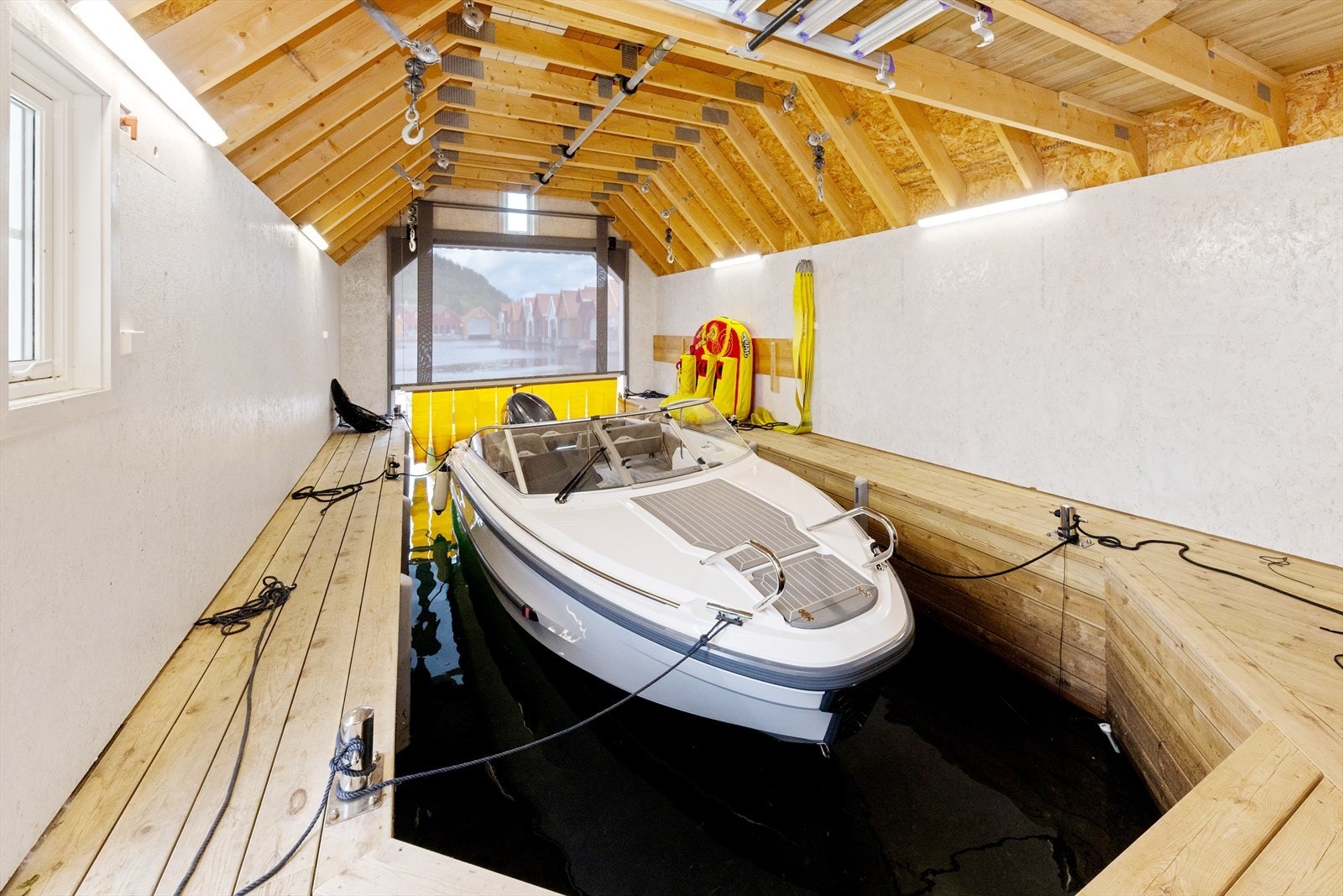 Spesifikasjoner til dybde, lengde og praktisk info finner du i prospekt Galleribilde