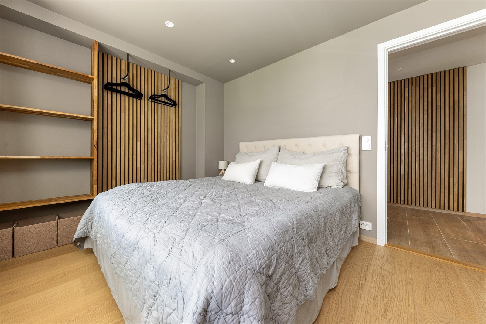 Boligen har totalt 5 soverom - 4 i hoveddel og 1 i praktikantdel Galleribilde