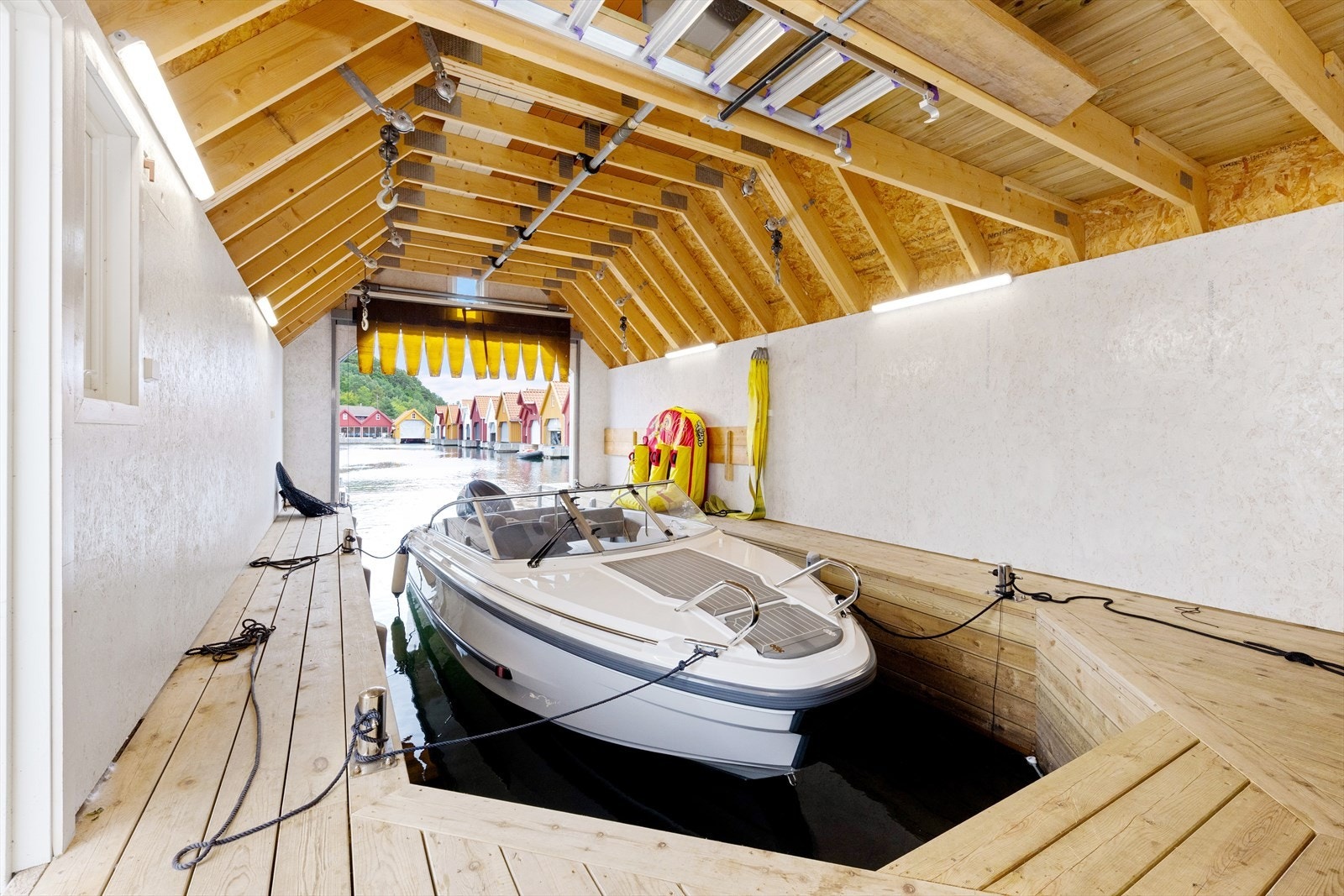 Båthus medfølger! Galleribilde