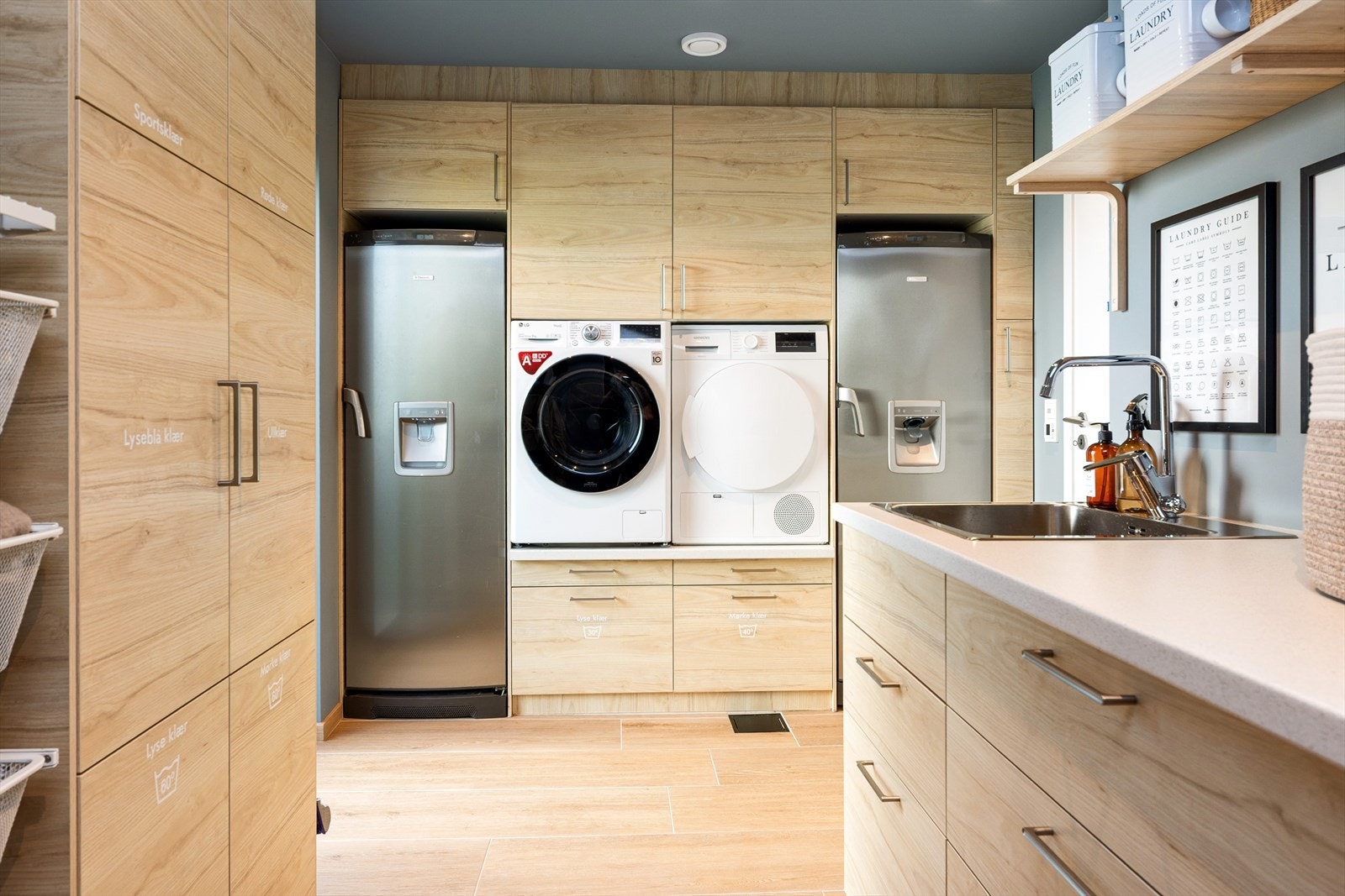 Vaskerom Galleribilde