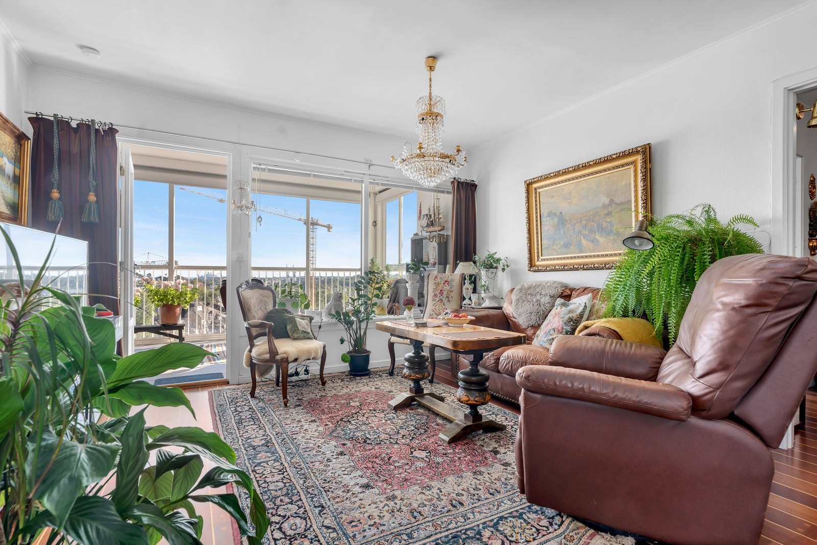 Stue med lyse trivelige farger Galleribilde