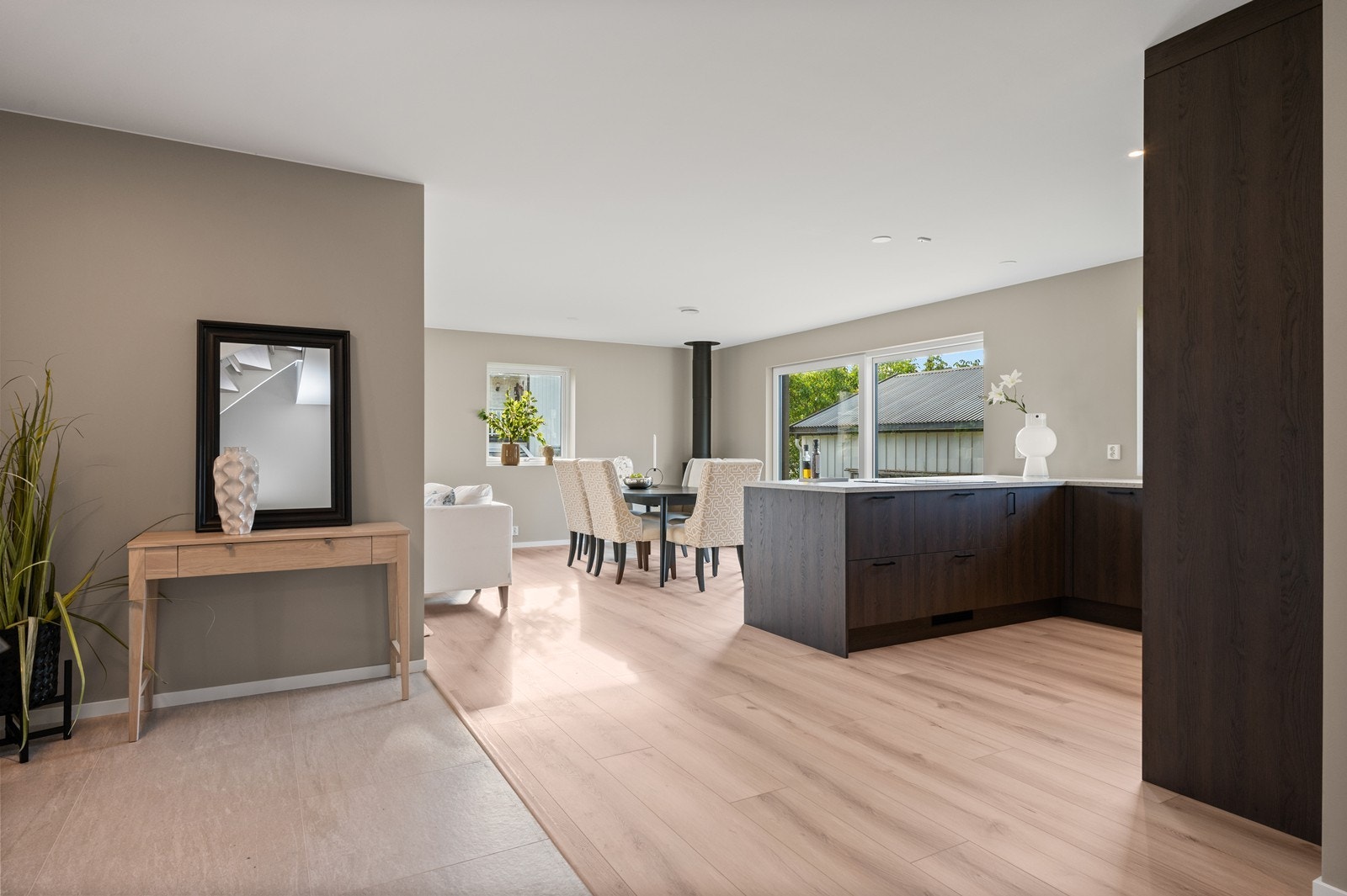 Stor og åpen planløsning i 1.etg. Galleribilde