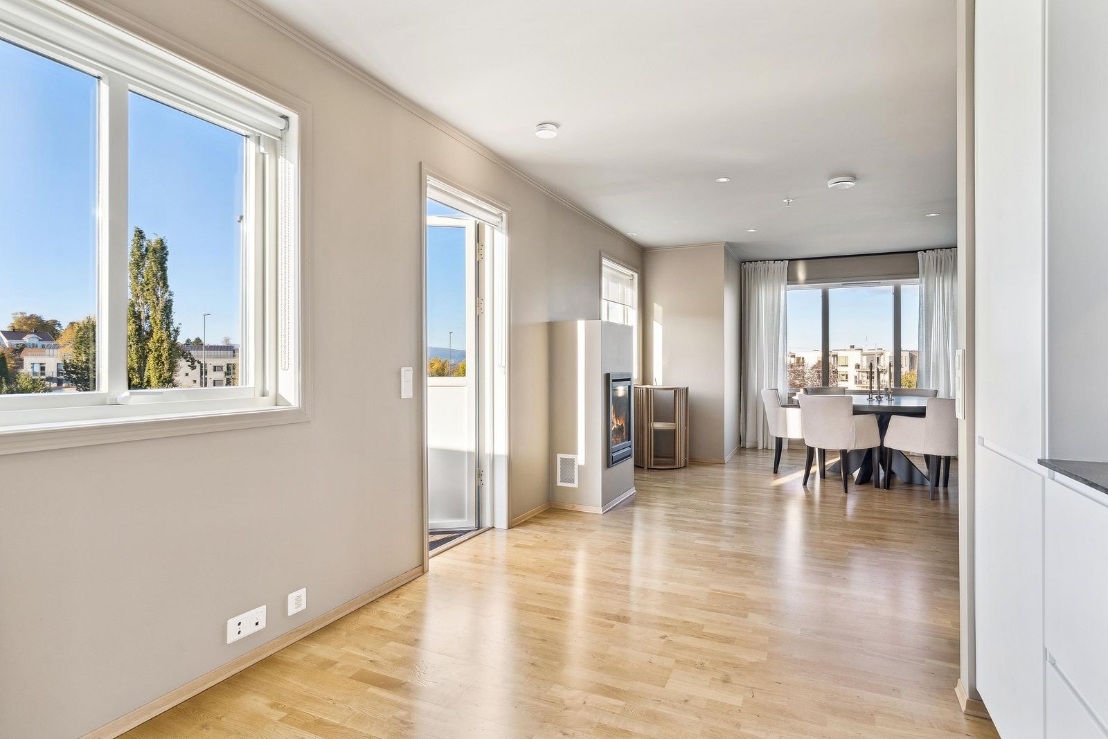 Lekker 4-roms leilighet over 2 plan med en en svært arealeffektiv planløsning! Galleribilde