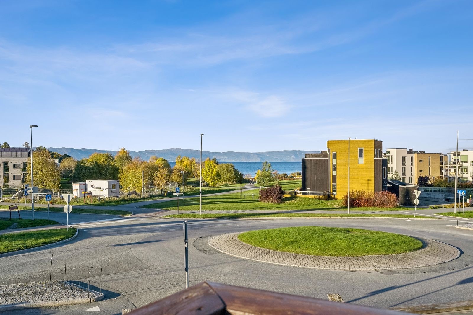 Utsikt fra balkong Galleribilde