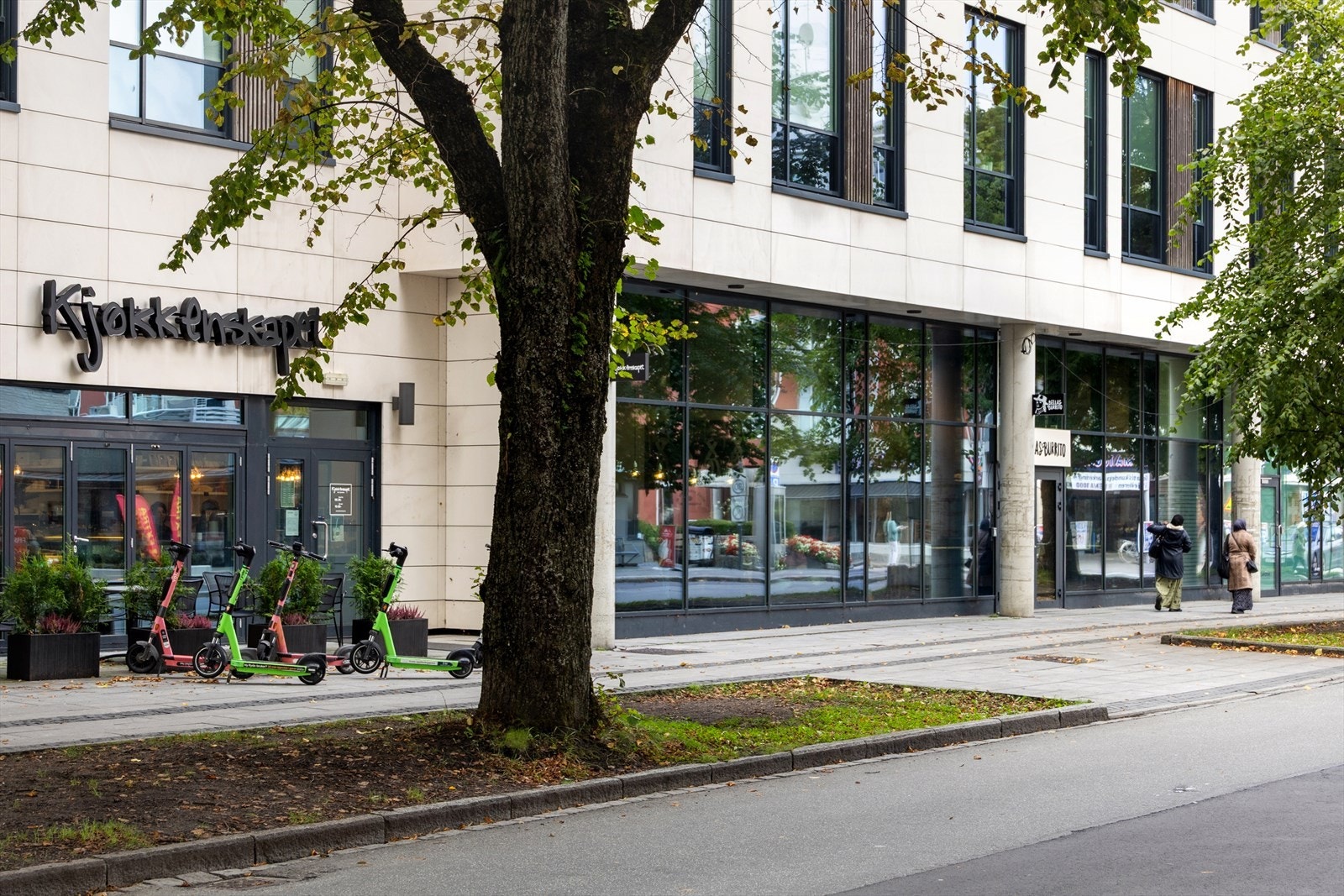 Sentral beliggenhet med kort gangavstand til Kilden, sentrum og offentlig kommunikasjon. Galleribilde