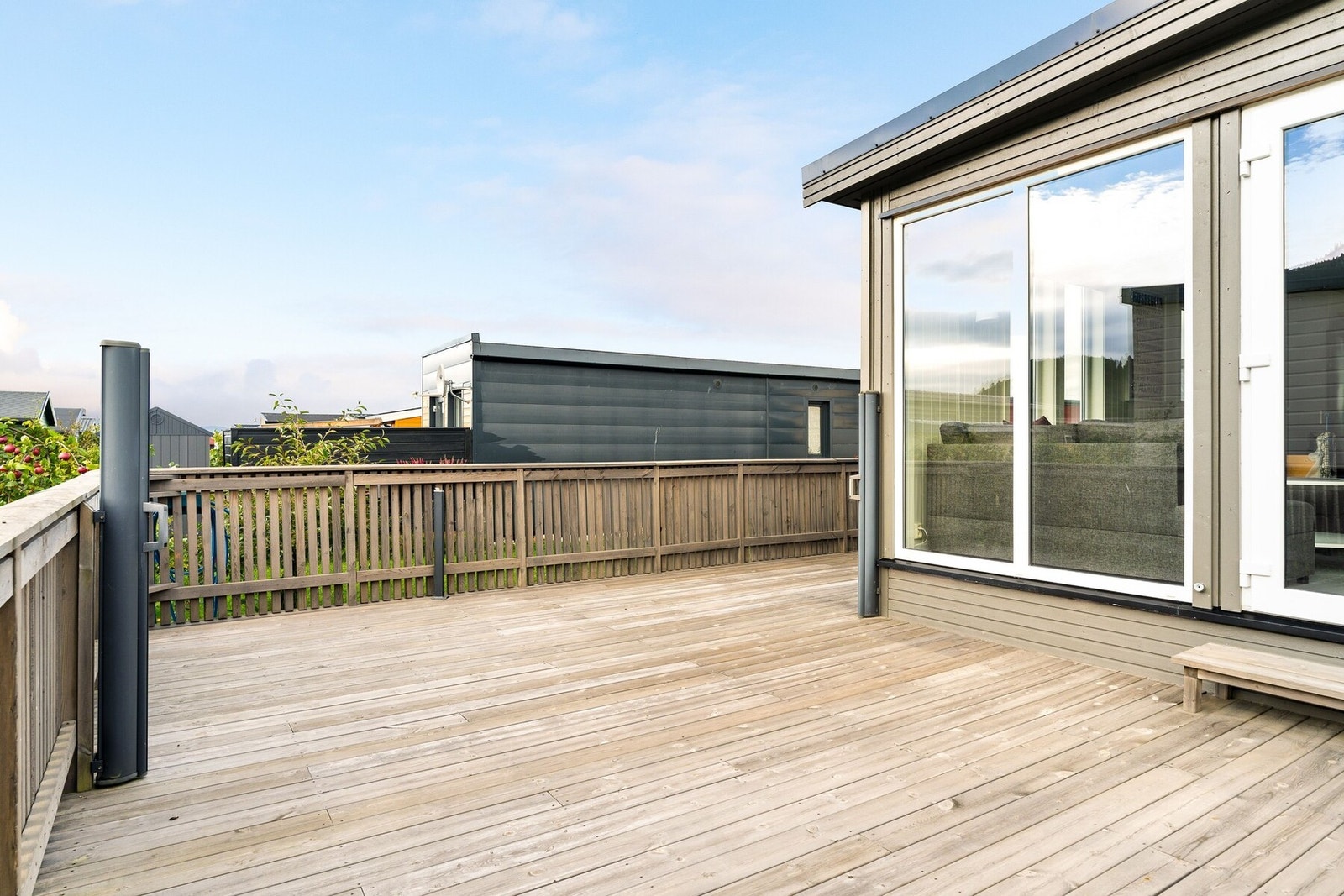 Fra spisestuen har man utgang til en herlig takterrasse 46m² Galleribilde