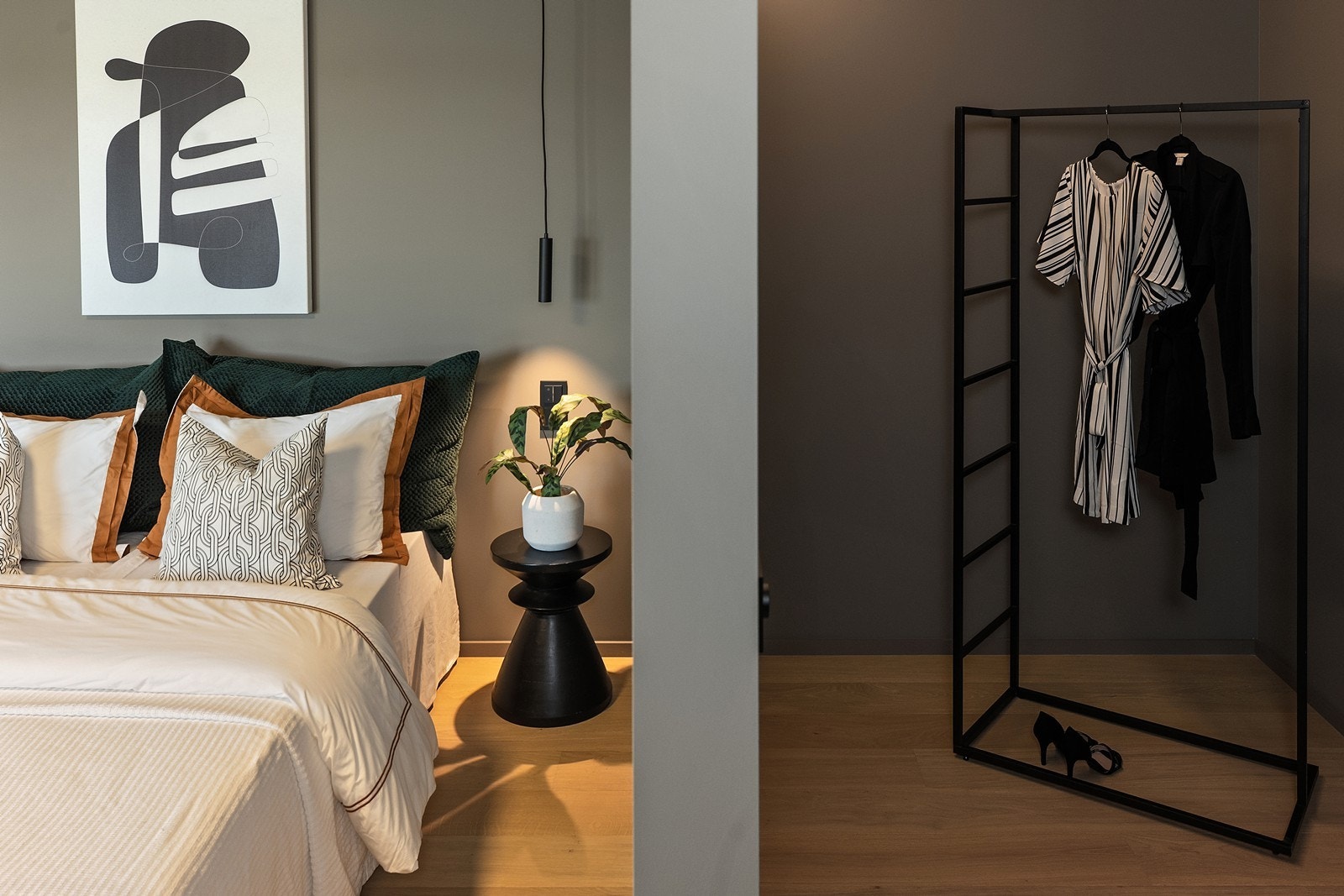 Her kan det innredet til walk-in garderobe Galleribilde