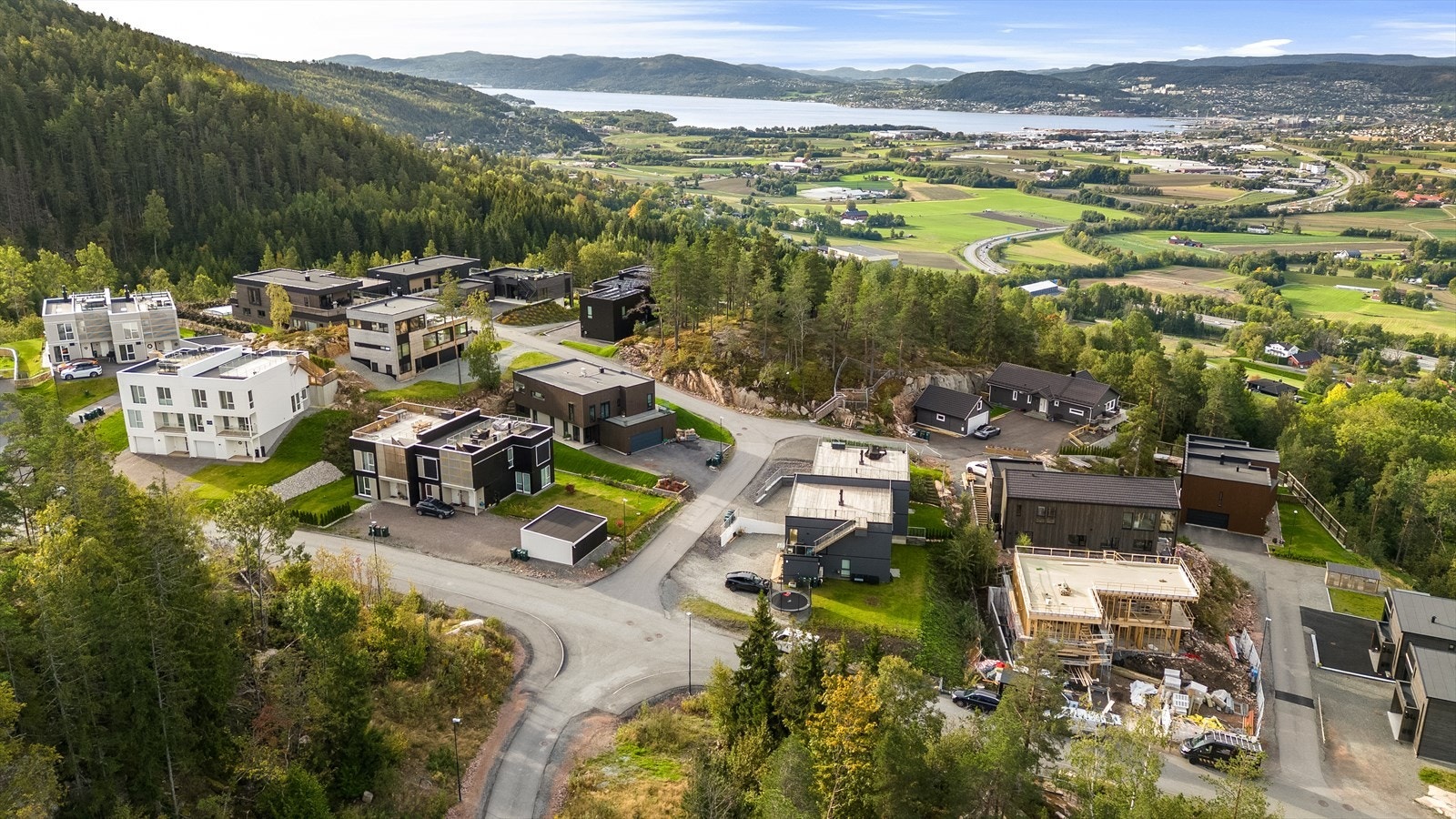 Fantastisk beliggenhet på et høydedrag. Galleribilde