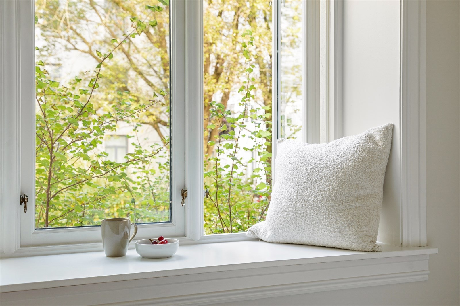 Boligen ligger skjermet og rolig til i et av Oslos mest idylliske nabolag på Majorstuen. Galleribilde