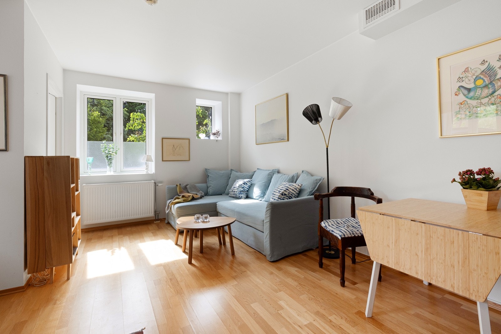 En lekker og unik 2-roms selveier med gode solforhold og standard. Galleribilde