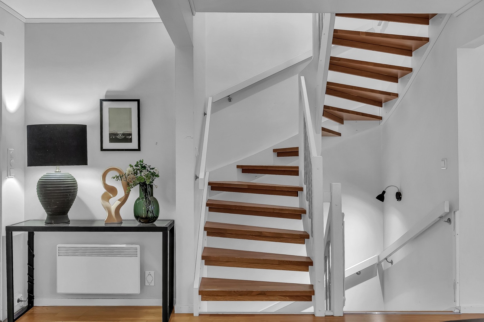 Trappen er sentrert i huset Galleribilde