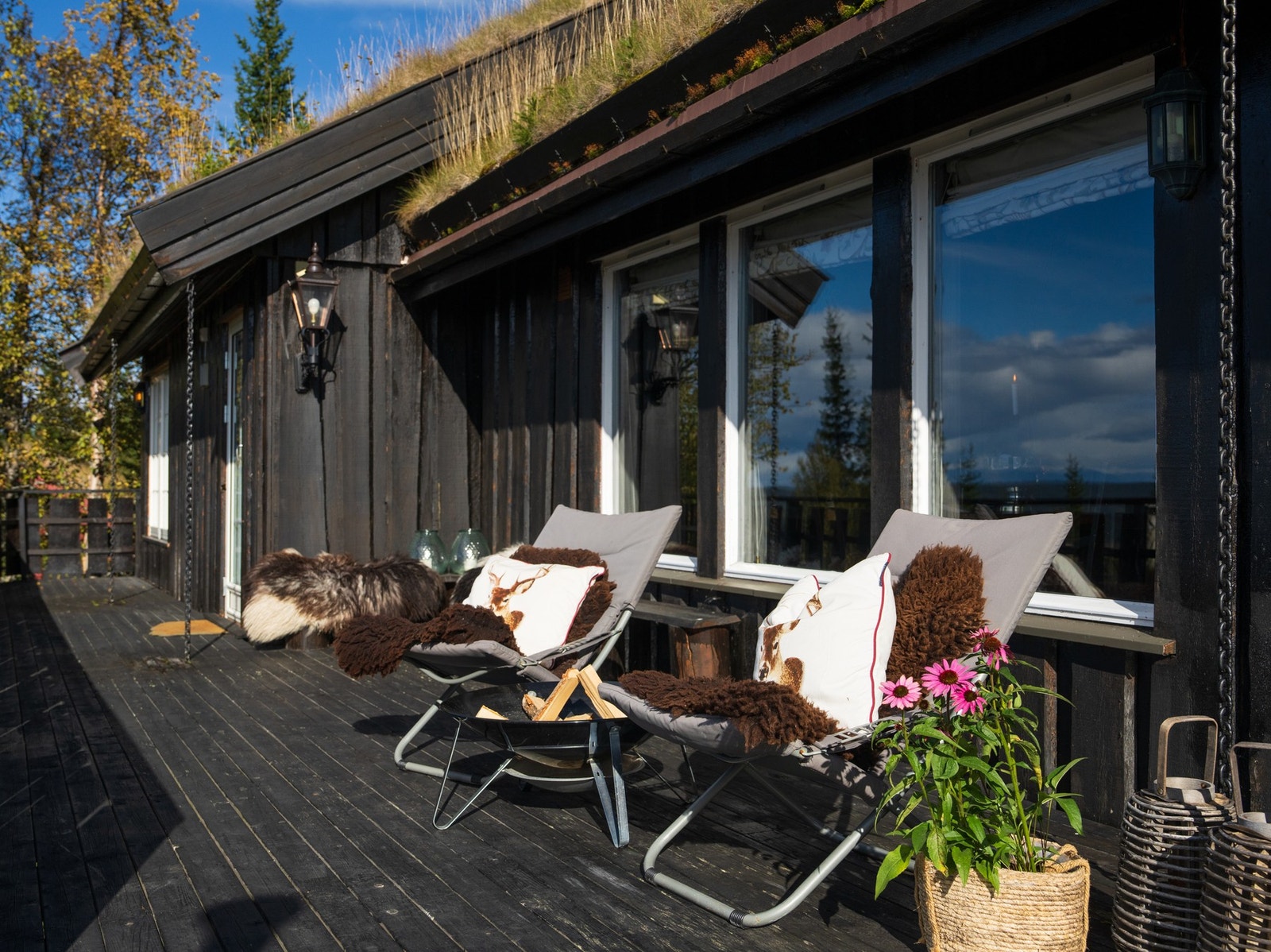 Her kan du lene deg tilbake og la fjellroen senke seg. Galleribilde