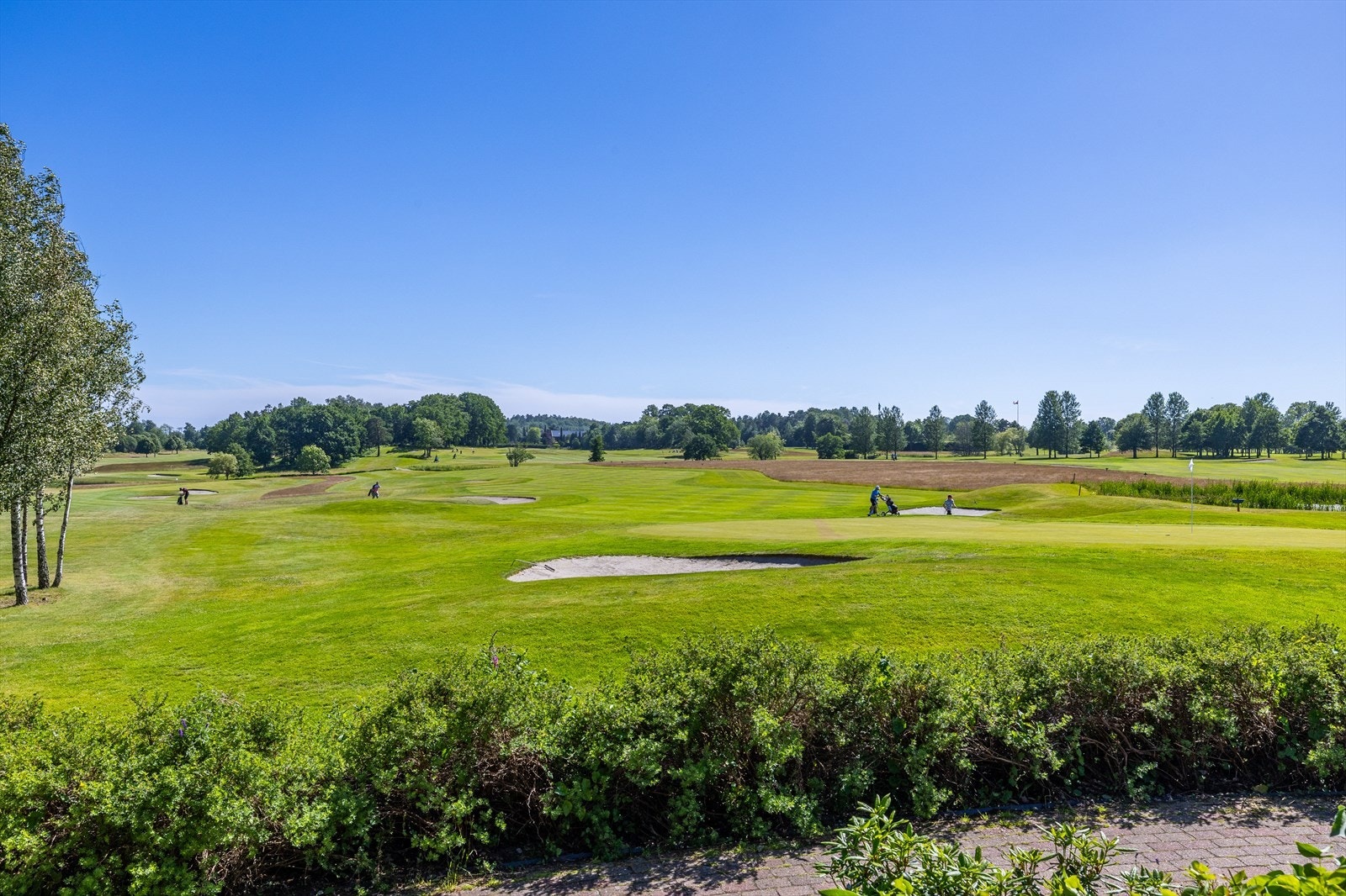 Velkommen til Larvik Golfklubb som liger 5 minutter unna med bil. Galleribilde