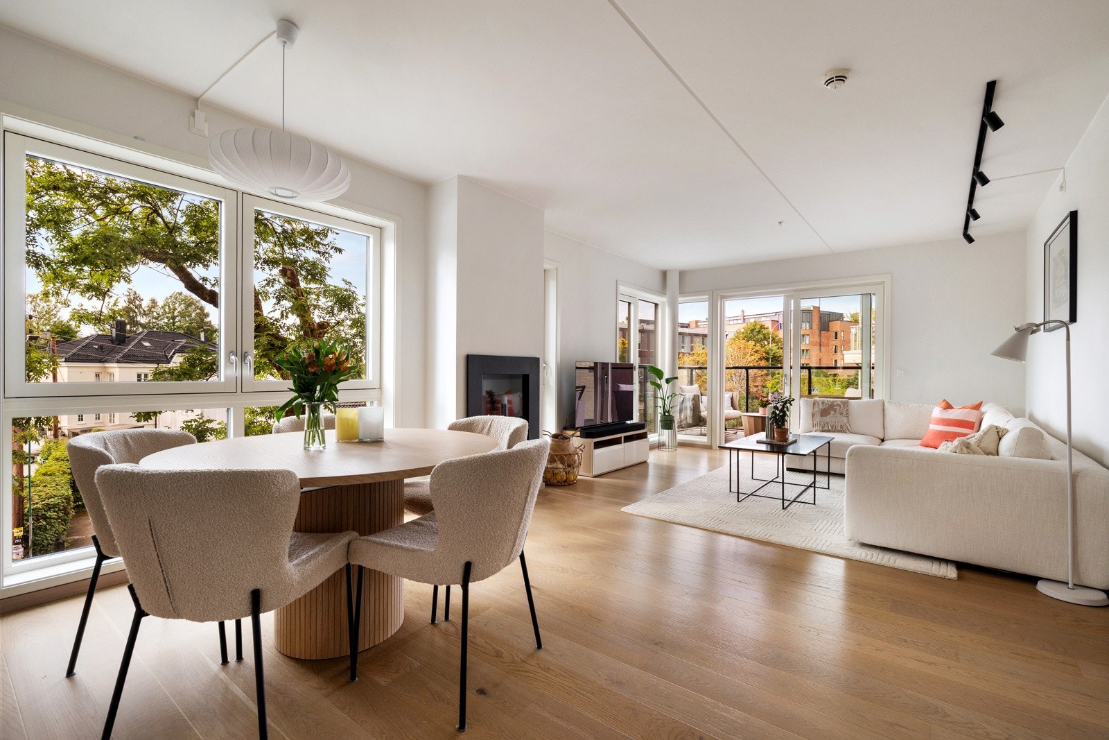 Velkommen til Harbitzalléen 25 - En lekker og innholdsrik 4-roms hjørneleilighet på attraktive Harbitz Torg Galleribilde