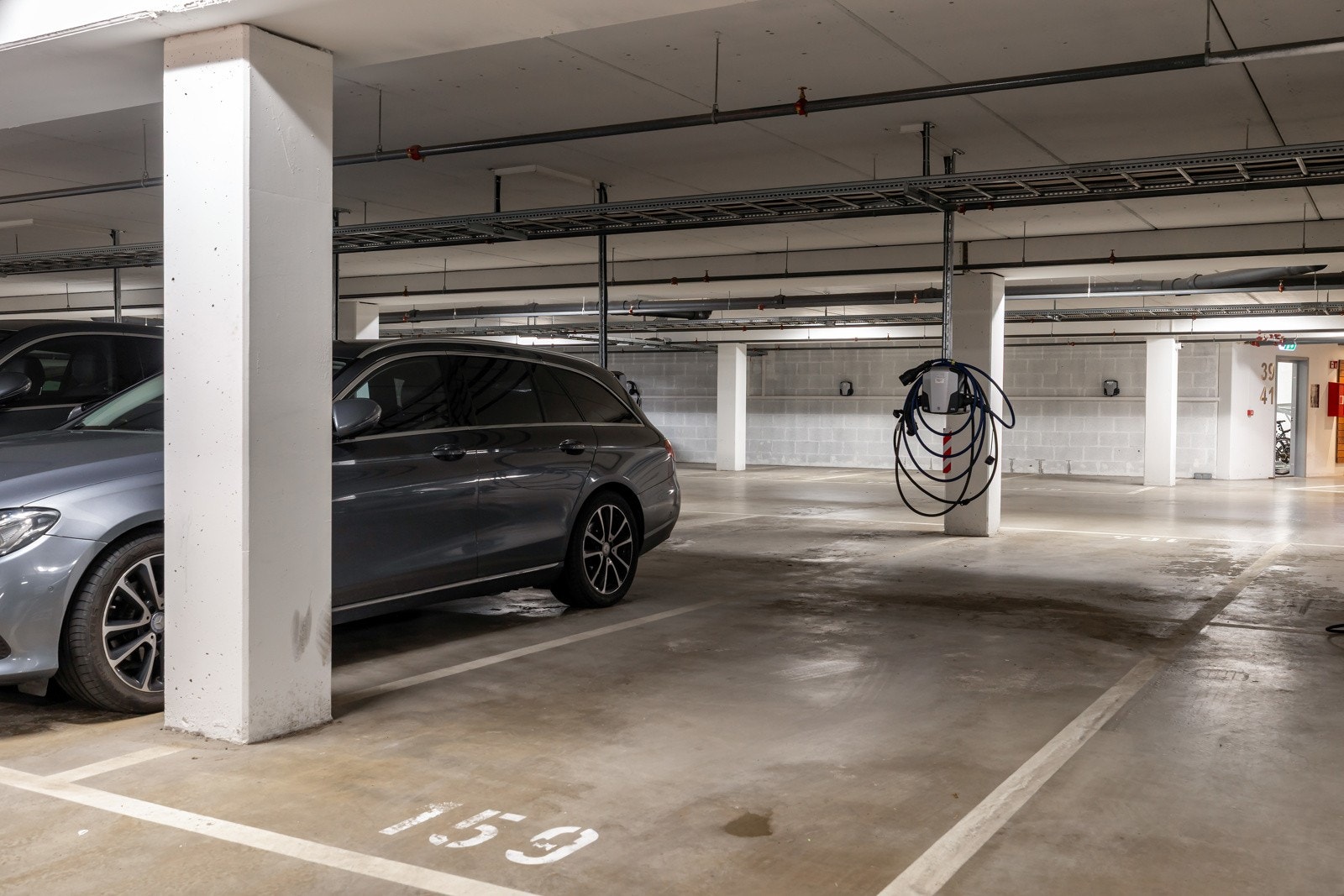 Det medfølger bruksrett til en garasjeplass med elbillader i felles oppvarmet garasjeanlegg Galleribilde