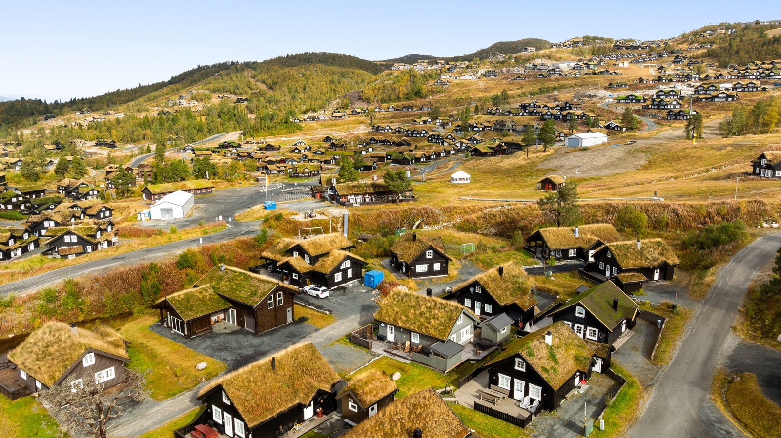 Rauland Skisenter kan by på hele 26 nedfarter og 12 heiser. Her kan man tilbringe hele dagen i bakken Galleribilde