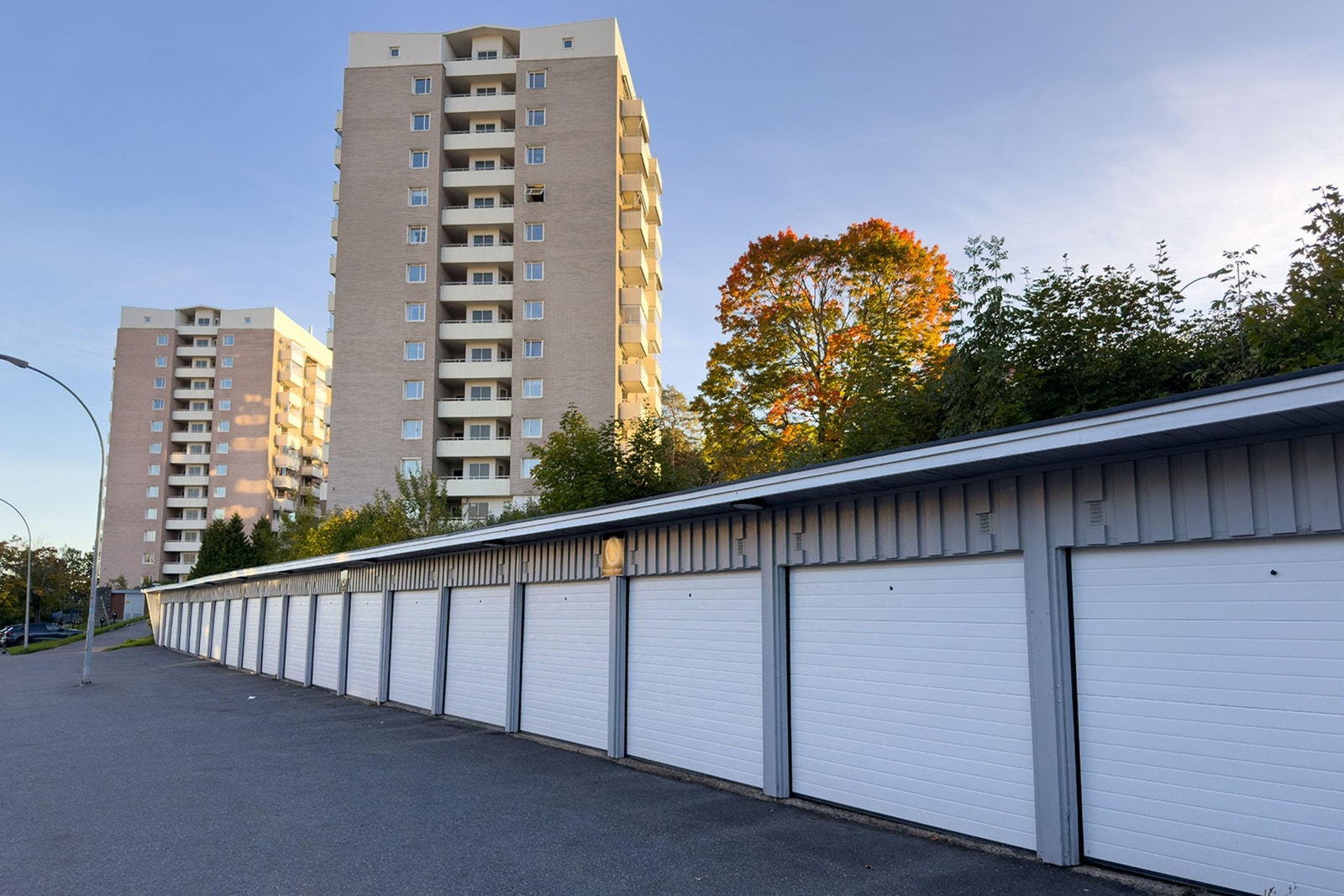 Mulighet for leie av garasjeplass etter venteliste. Galleribilde