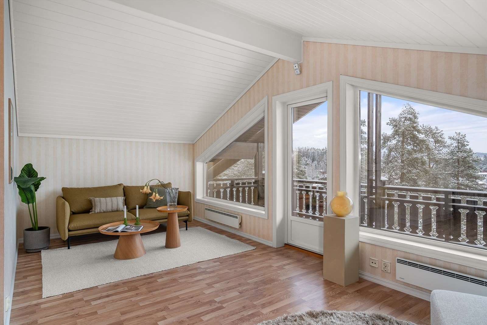 Her er det god plass til tv og sofagruppe Galleribilde