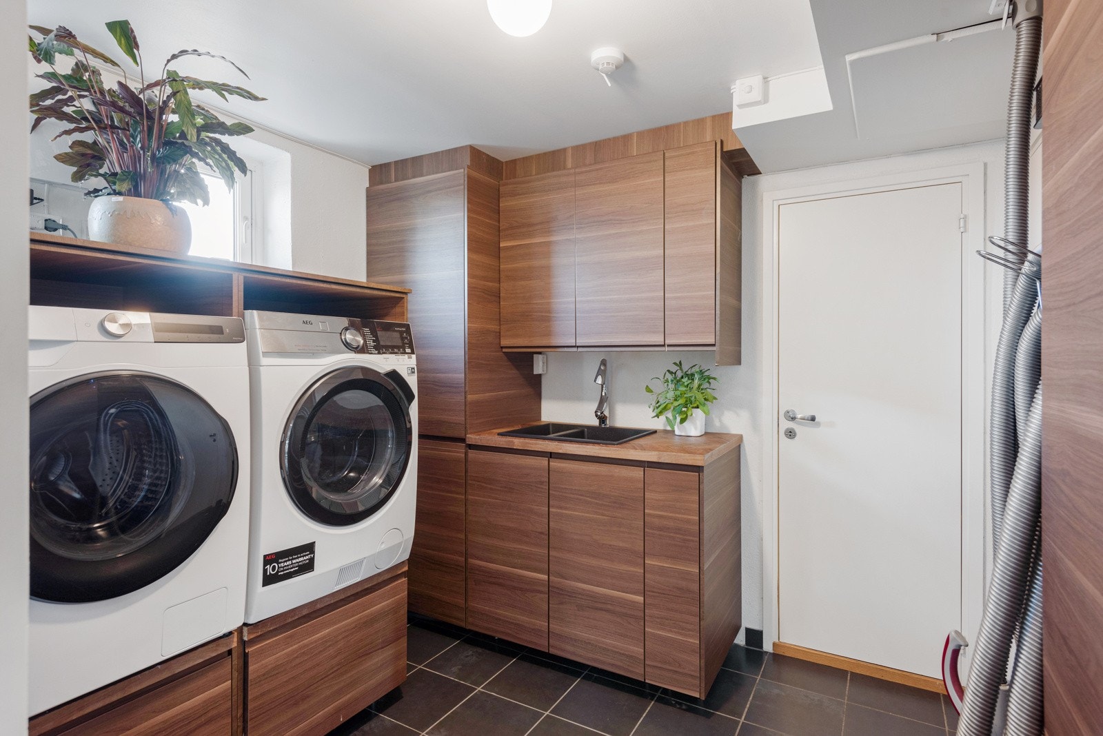 Stort vaskerom Galleribilde