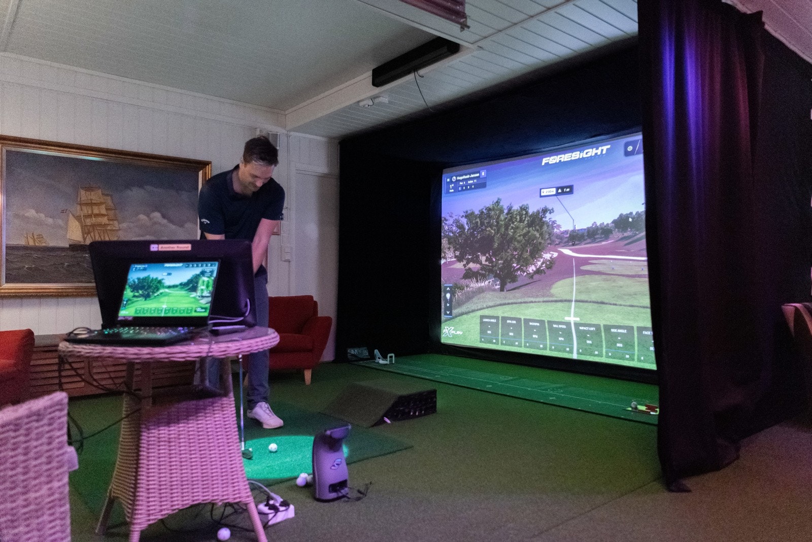 Her er det innredet Golf simulator (kan kjøpes etter nærmere avtale) Galleribilde