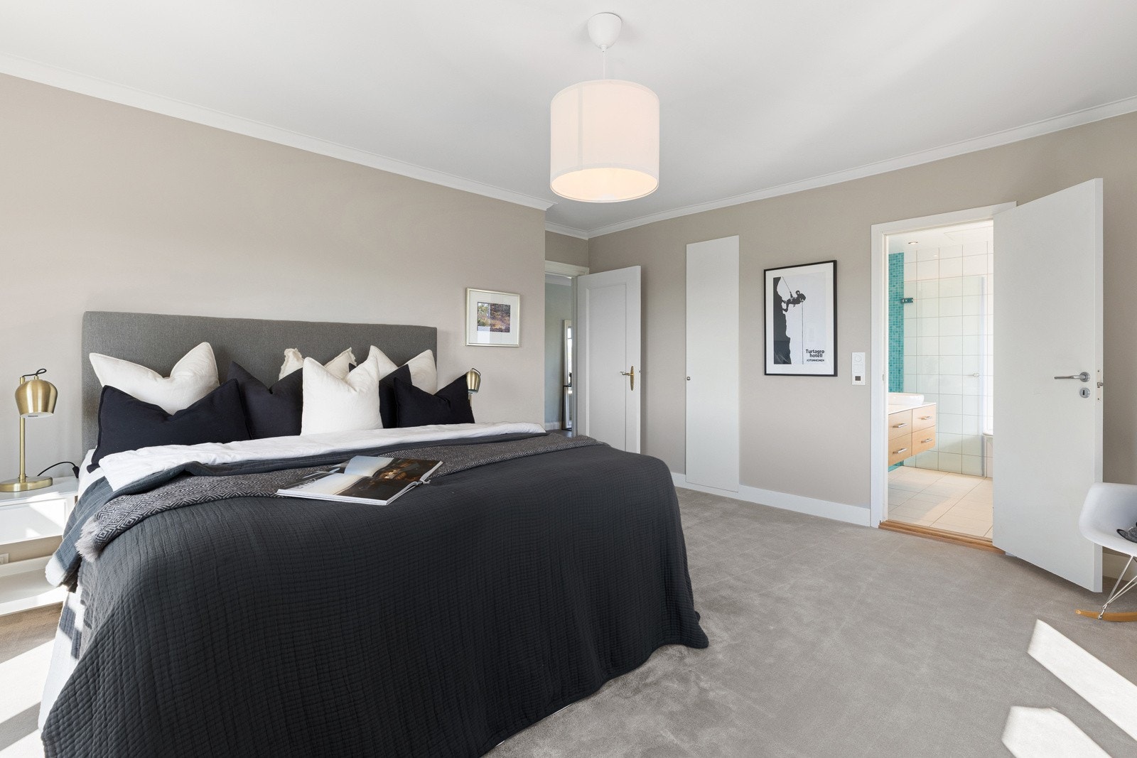 God størrelse på alle rom i etasjen Galleribilde