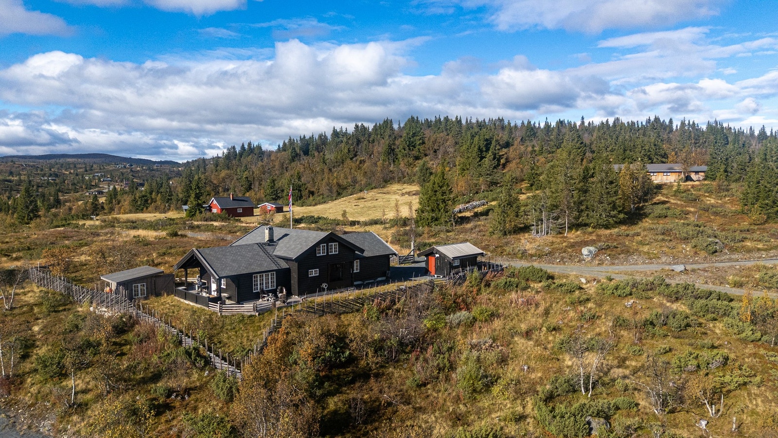 Flott familiehytte med åpen og fin beliggenhet Galleribilde