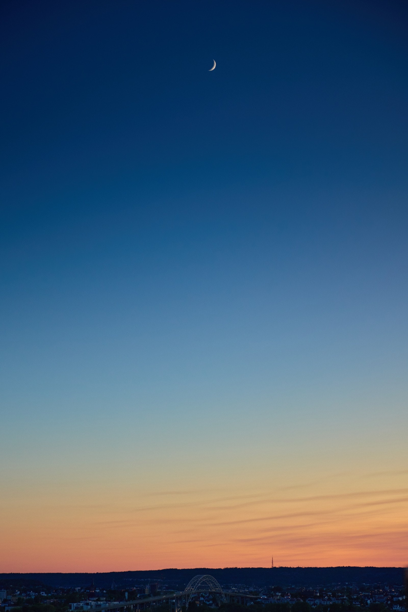 Leiligheten vender mot vest som kan gi varme, flotte solnedganger. Foto: selger Galleribilde