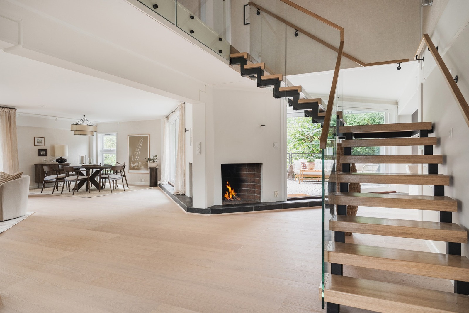 Gamle Drammensvei 121, presentert av Tinholt eiendomsmegling. Galleribilde