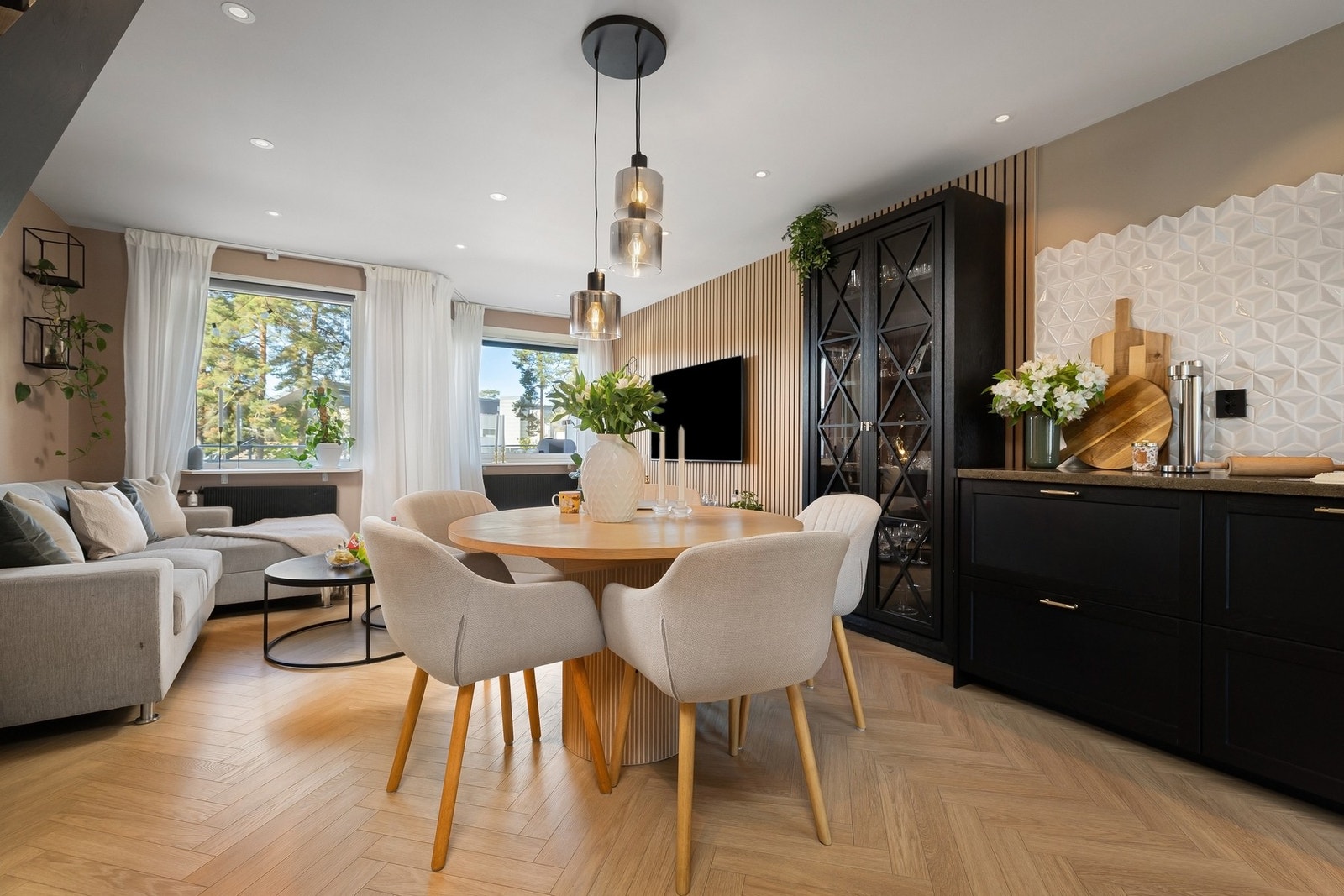 Nytt laminatgulv lagt i 2022 Galleribilde