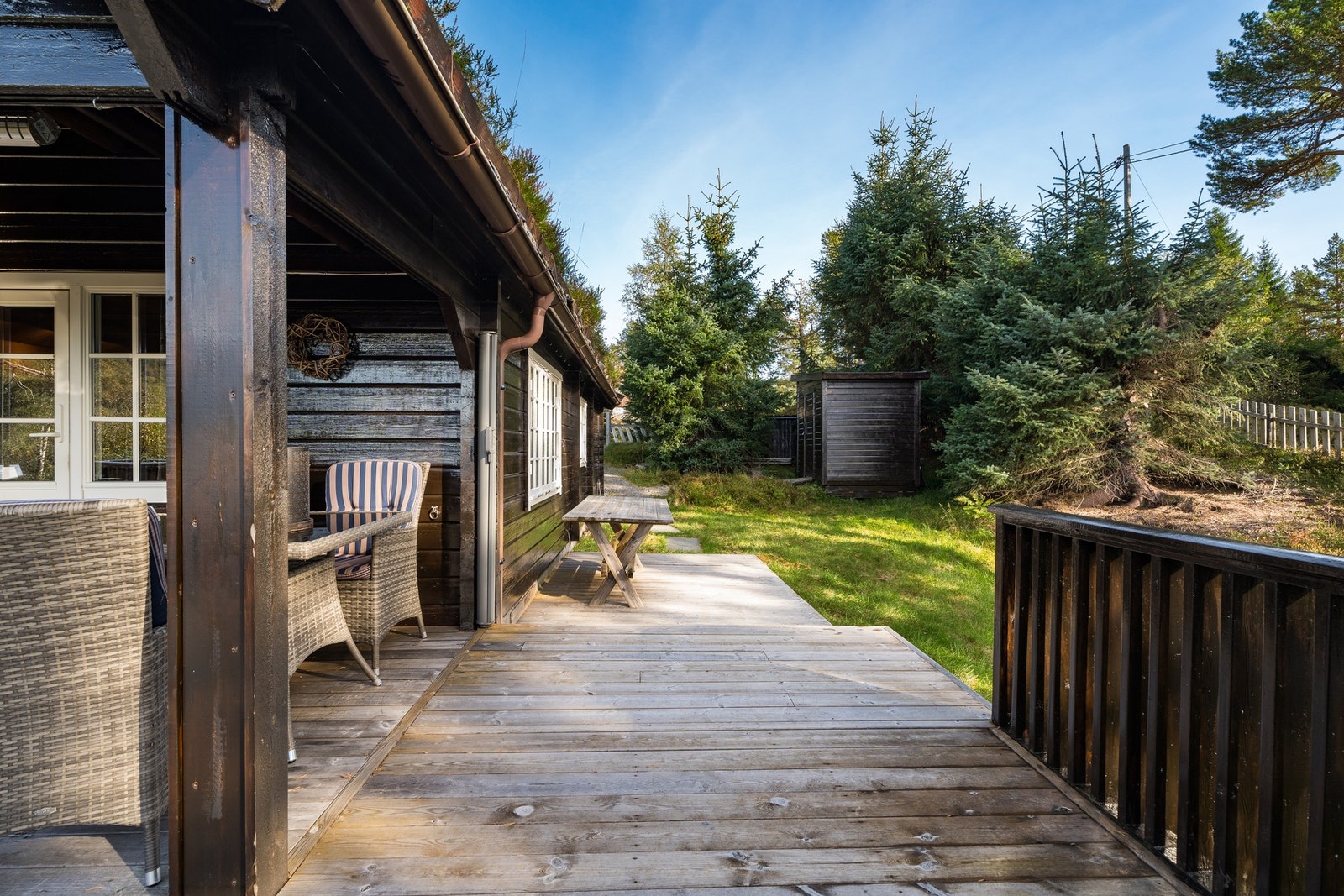 Flotte uteområder og terrasse på ca 40 kvm. Galleribilde
