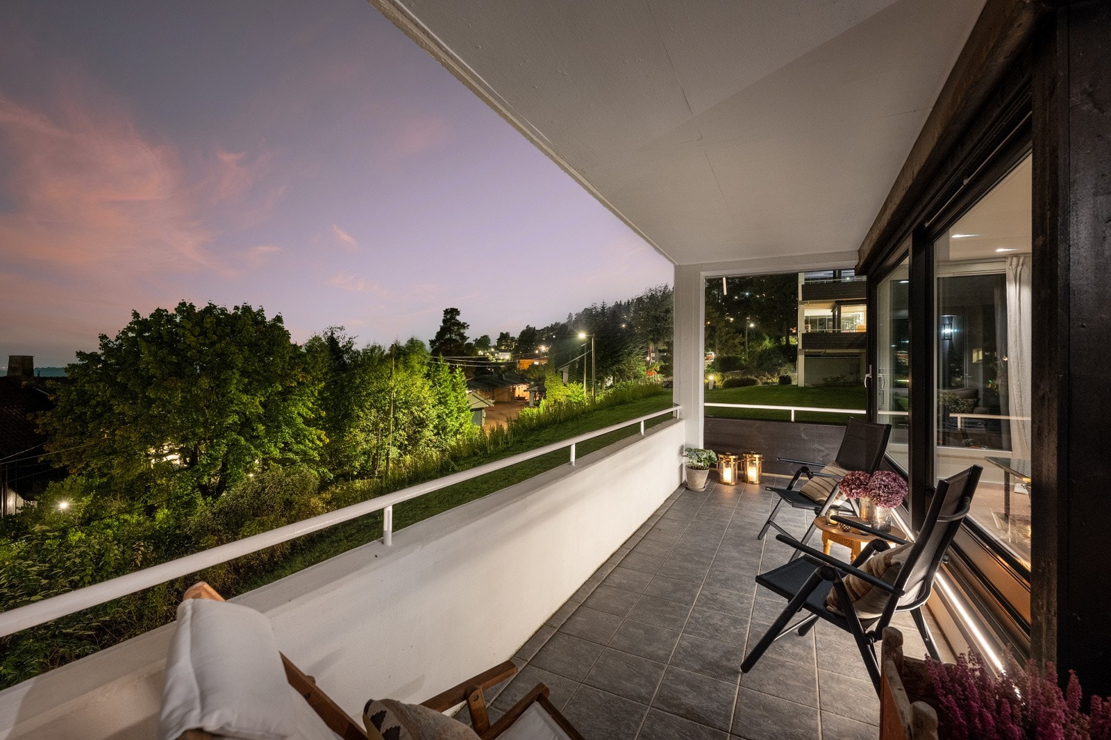 Overbygget balkong på 22 kvm - Usjenert Galleribilde