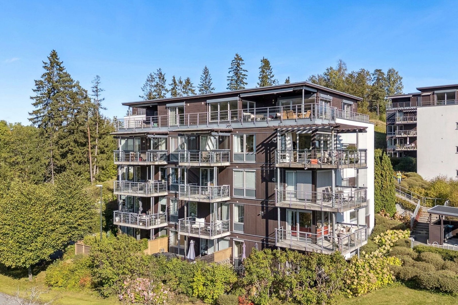 Rolig og hyggelig sameie med 50 leiligheter. Galleribilde