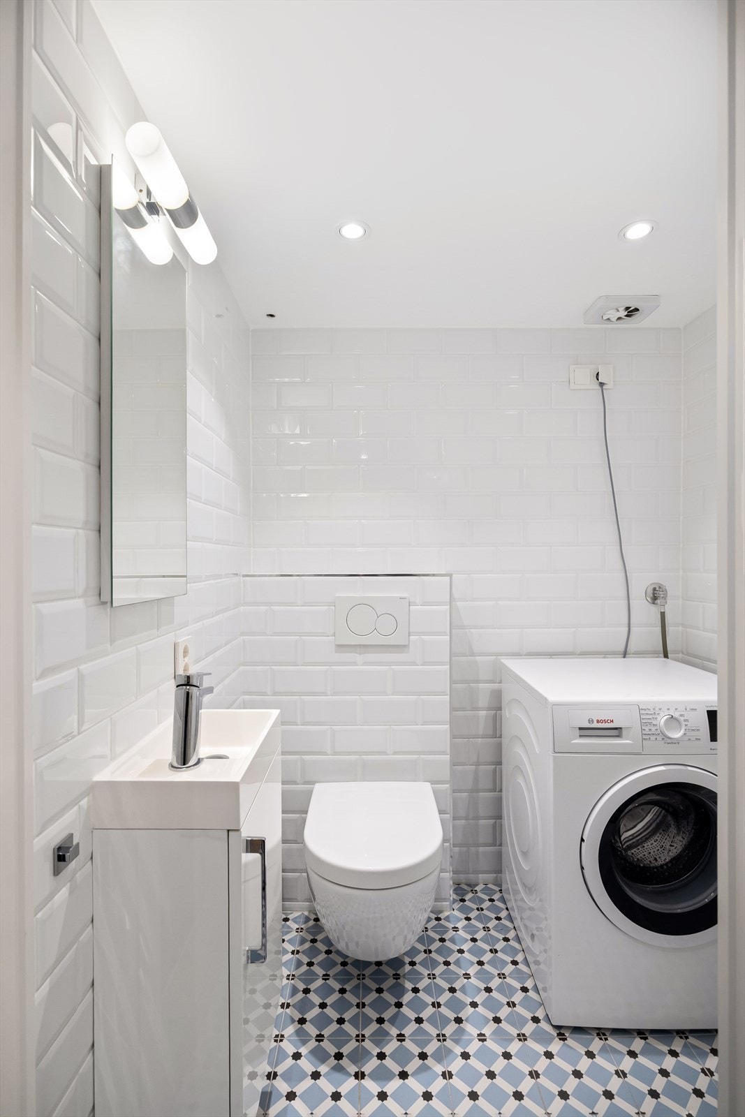 Begge hyblene har flislagte bad med gulvvarme og opplegg til vaskemaskin. Hybel markert grønn i plantegning. Galleribilde