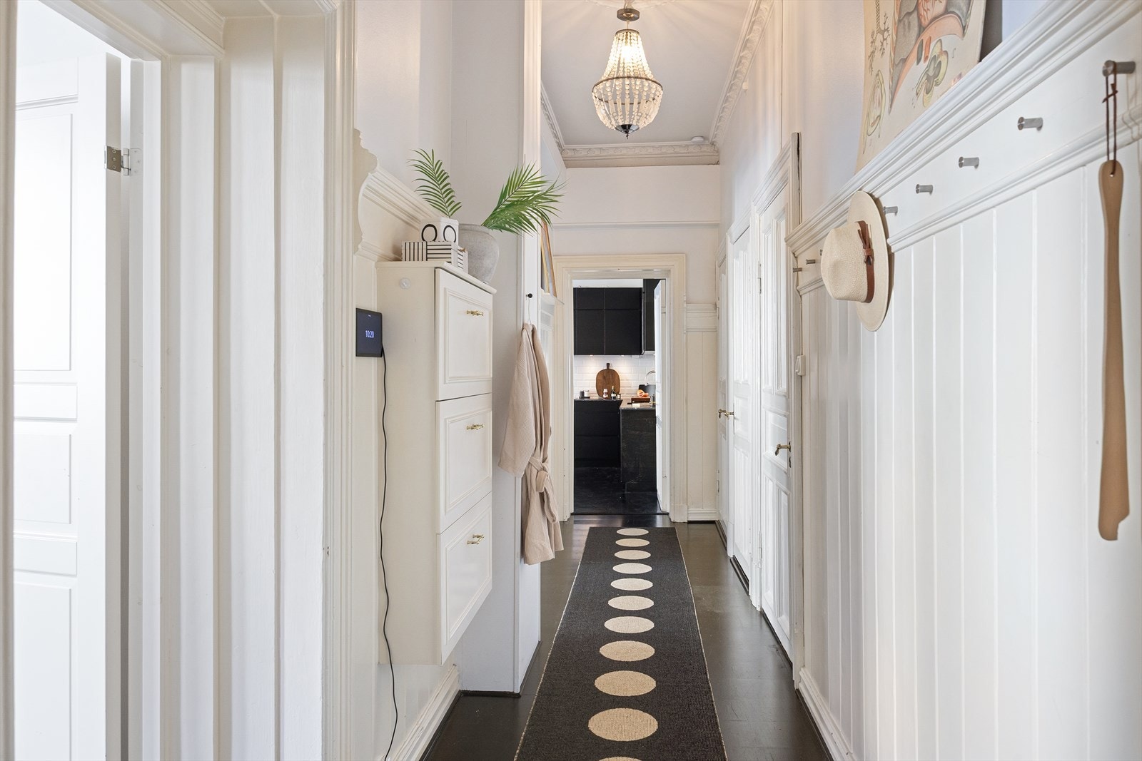 Entré sett fra inngangsdøren. Galleribilde