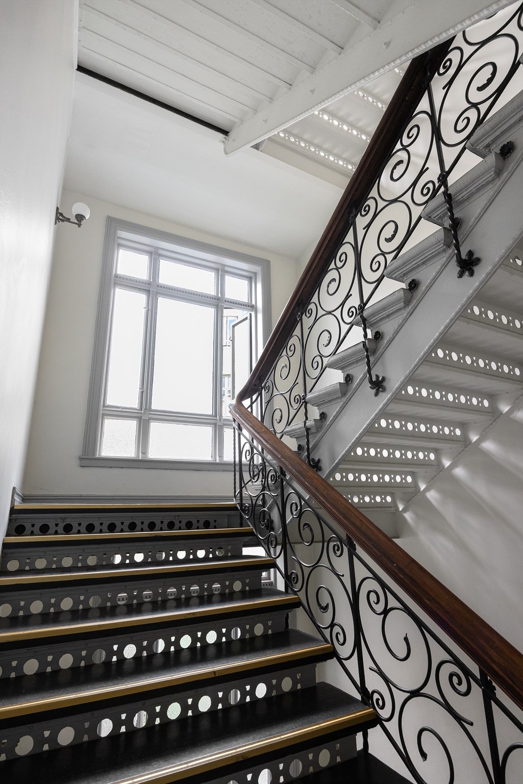 Klassisk trappeoppgang. Galleribilde