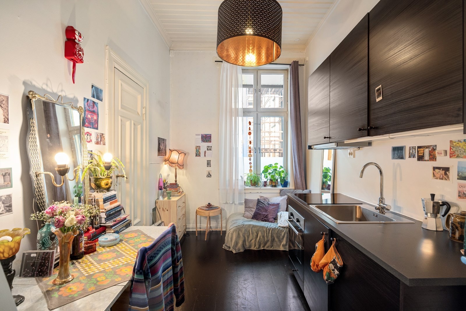 Hybel markert blå i plantegning. Galleribilde