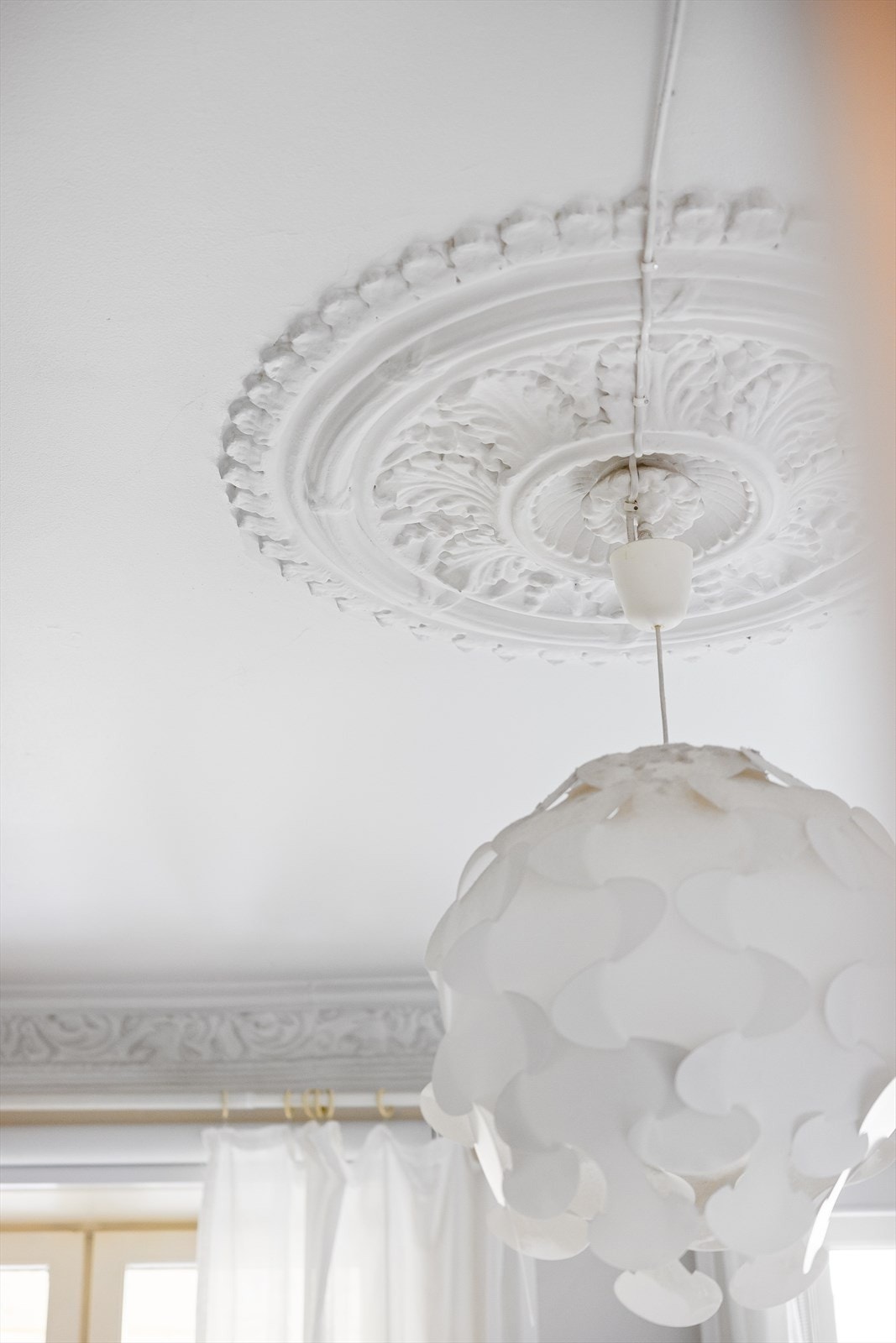 Rosett i taket på soverom. Galleribilde