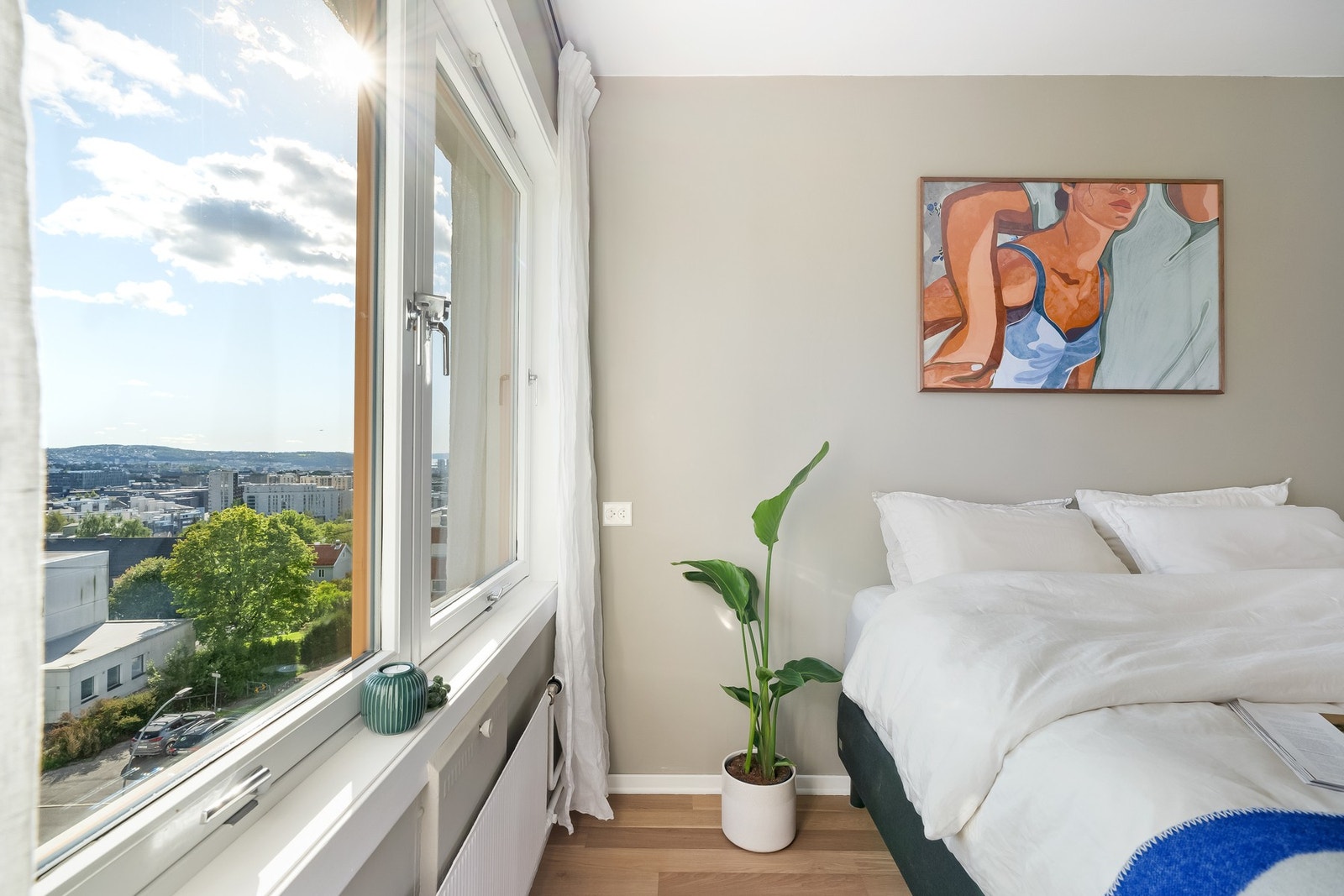 Sov godt i frodige, rolige omgivelser og med flott utsyn. Galleribilde