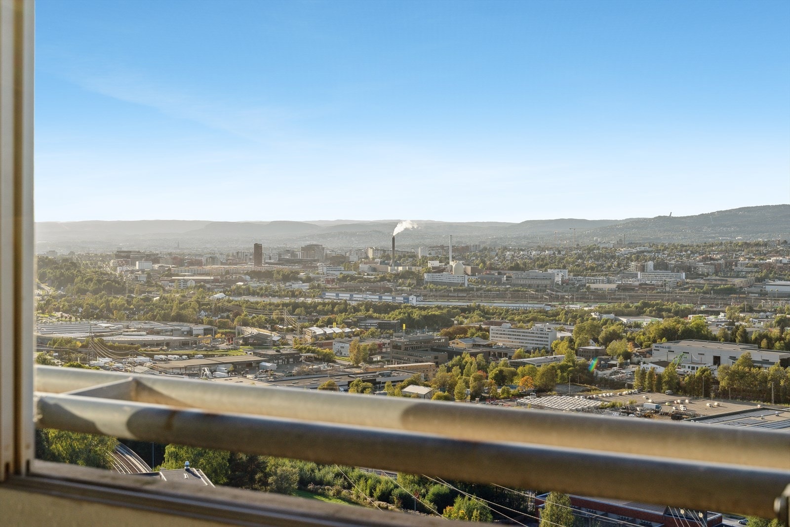 Fantastisk, langstrakt utsikt fra balkongen. Galleribilde