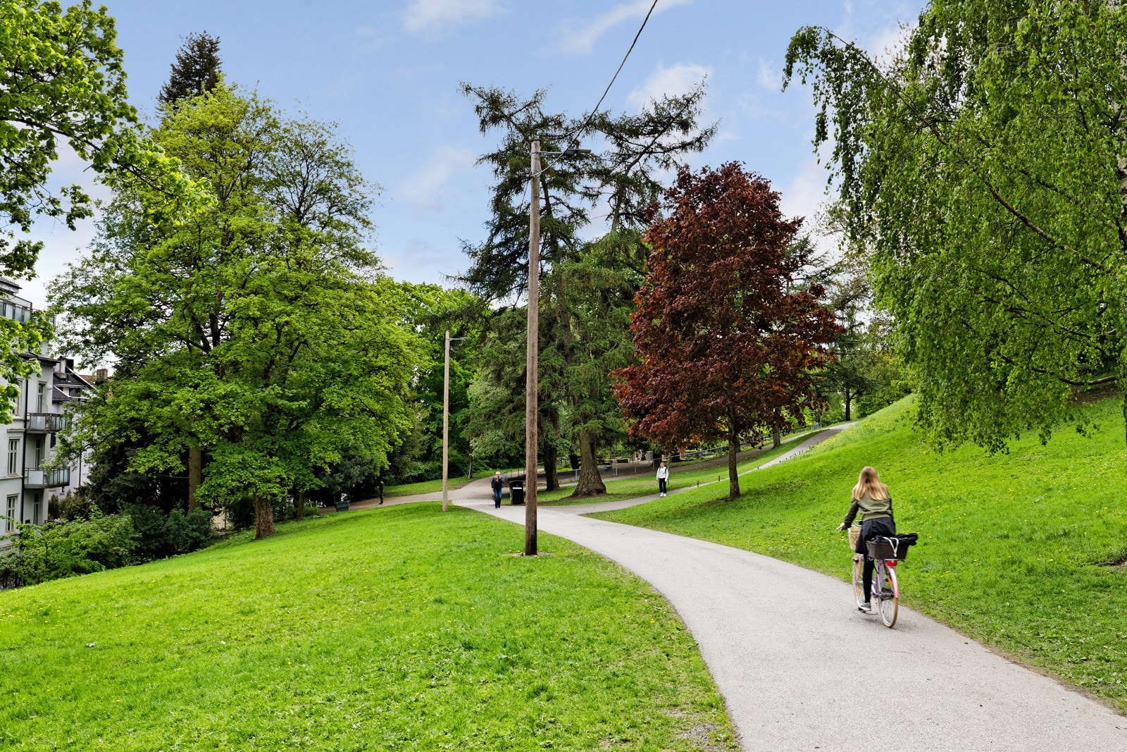 St. Hanshaugen park har store rekreasjonsområder sommer som vinter. Galleribilde