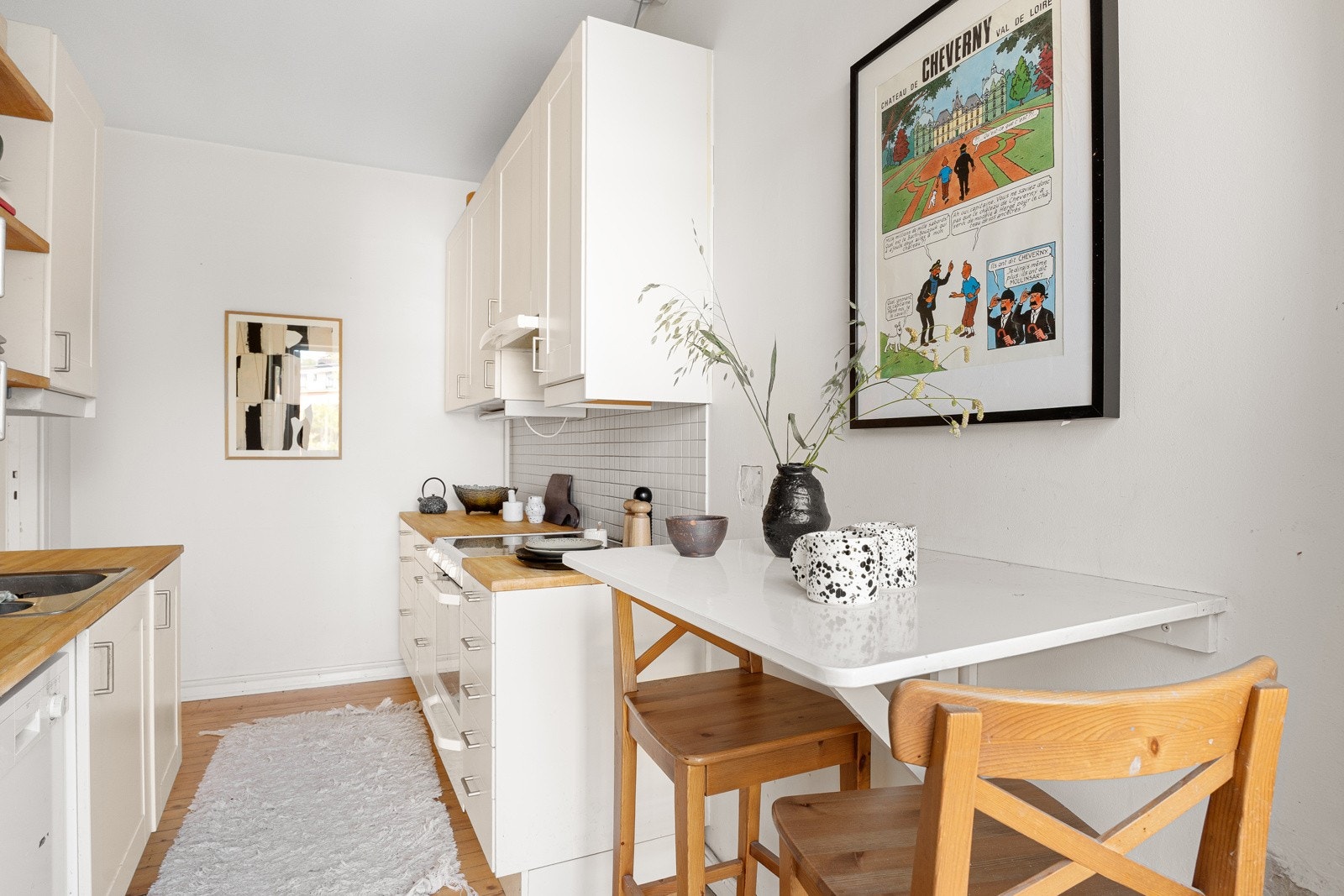 Ytterligere plass til et spisebord ved kjøkken hvor du kan nyte frokosten. Galleribilde