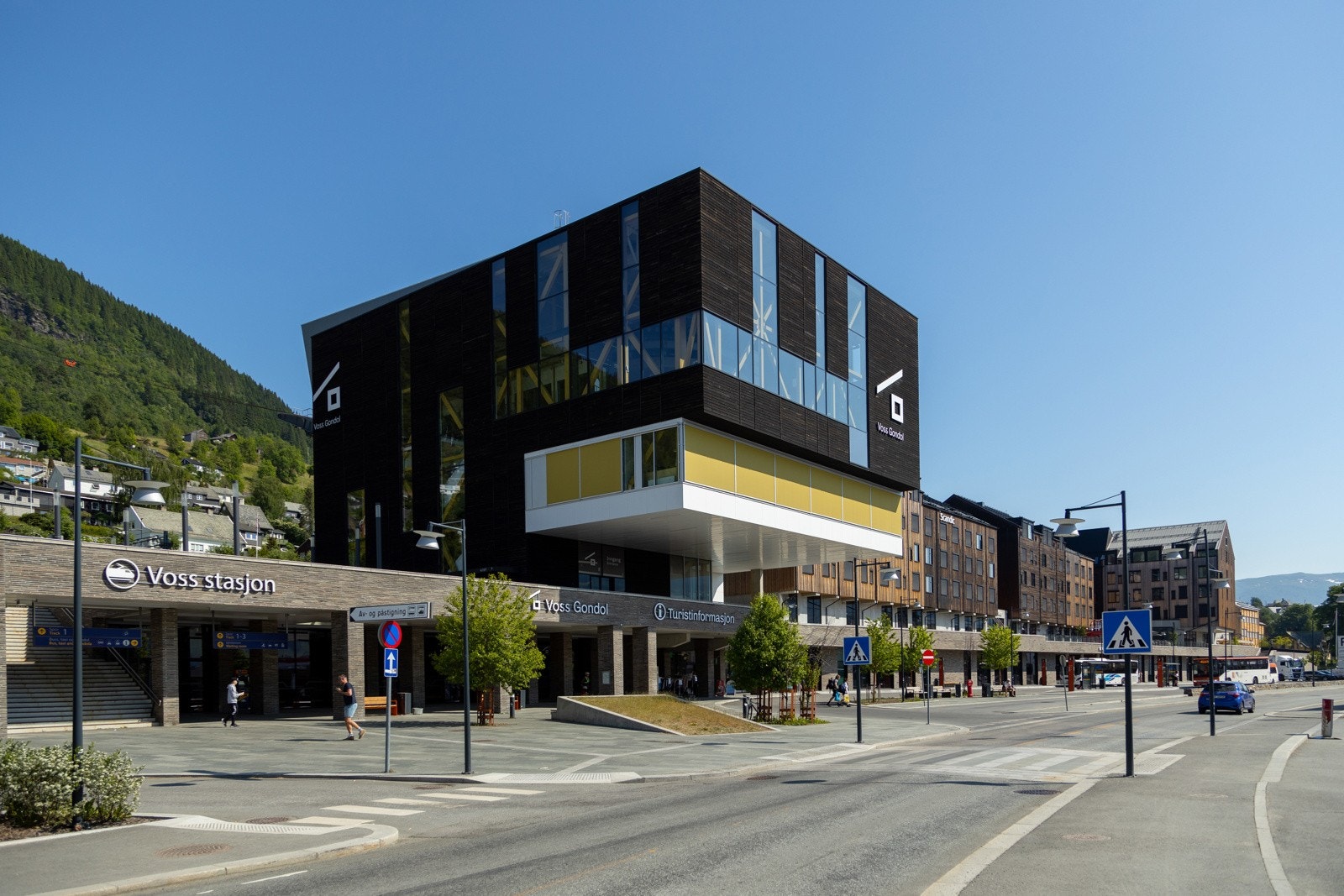 Voss stasjon og Voss Gondol ligger 15-20 min unna. Galleribilde