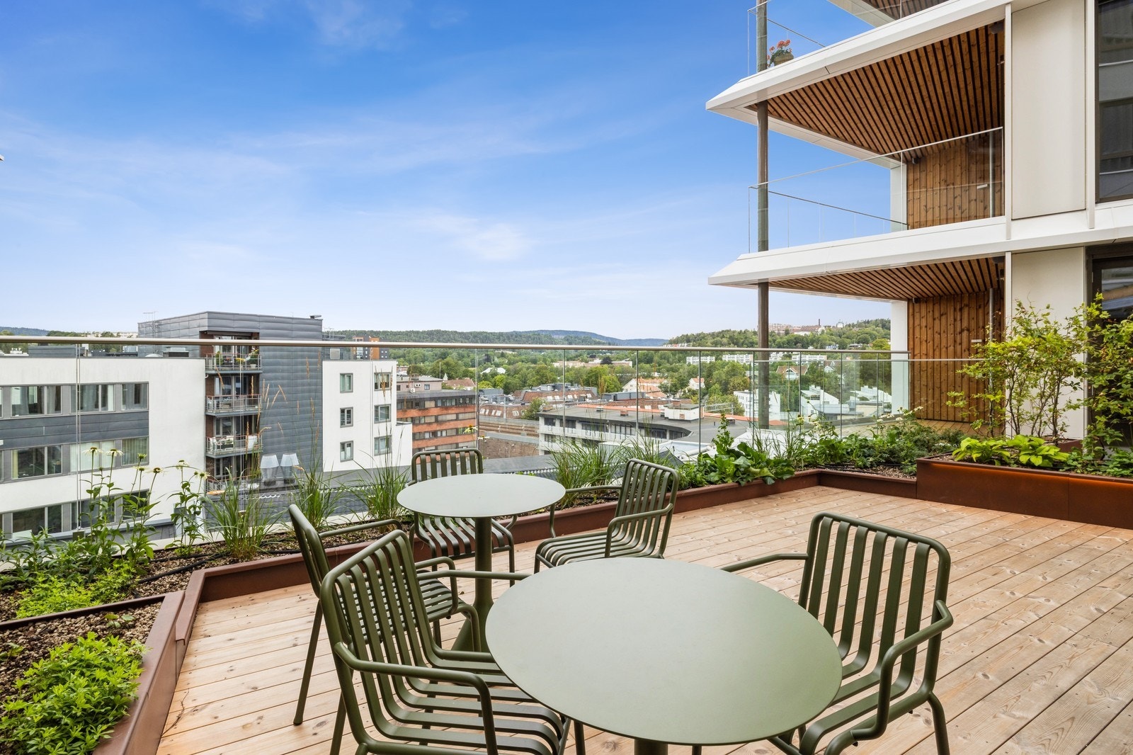 Det er flere sittegrupper plassert på fellesområdene. Galleribilde