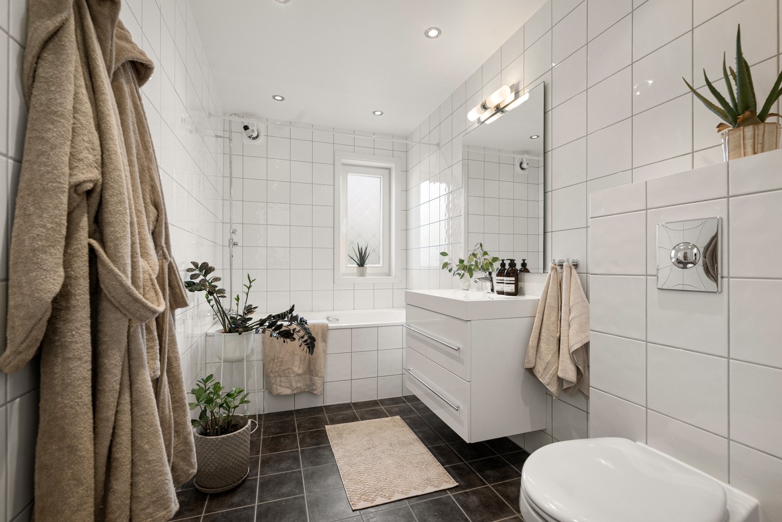 Flislagt baderom i 2. etasje Galleribilde