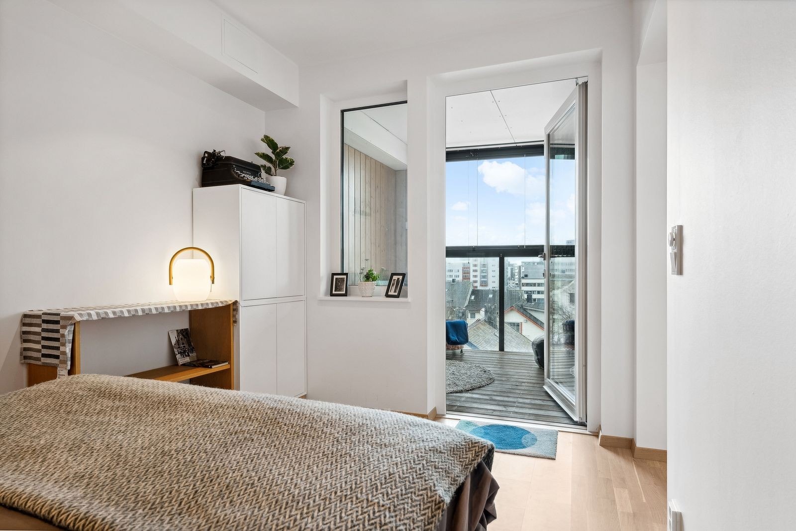 Soverommet har fin størrelse og god plass til dobbelseng. Galleribilde