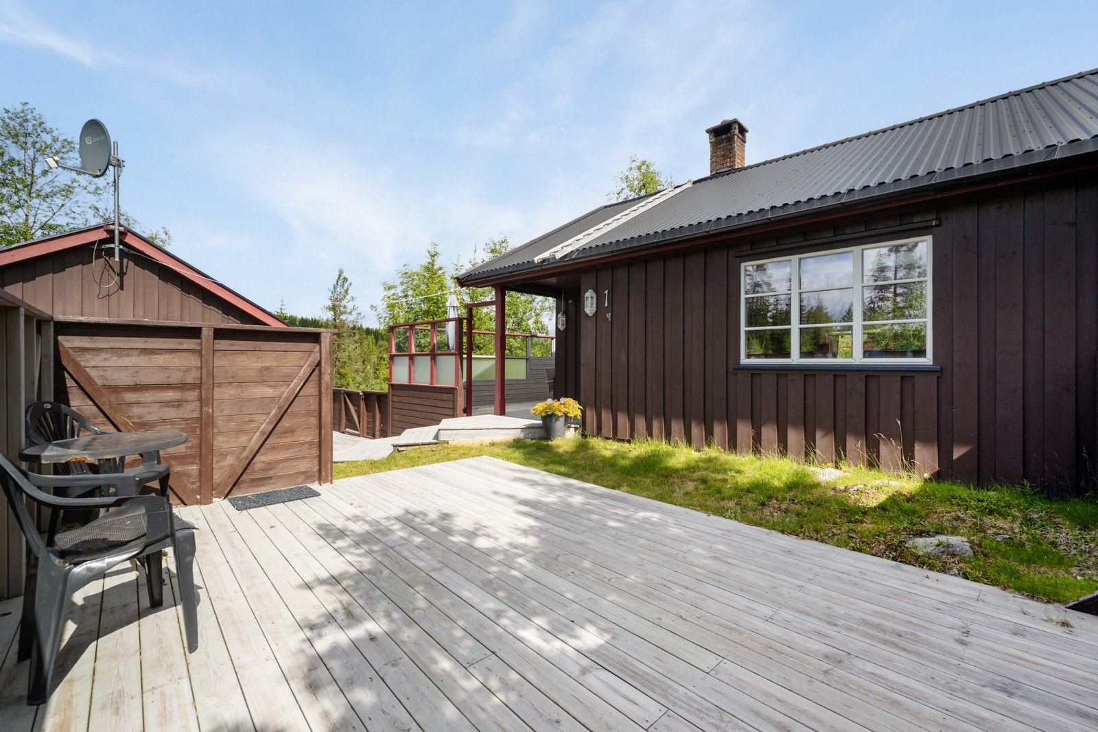 Dette er koselig eldre hytte med som er perfekt for deg som ønsker rolige dager i vakre naturomgivelser Galleribilde