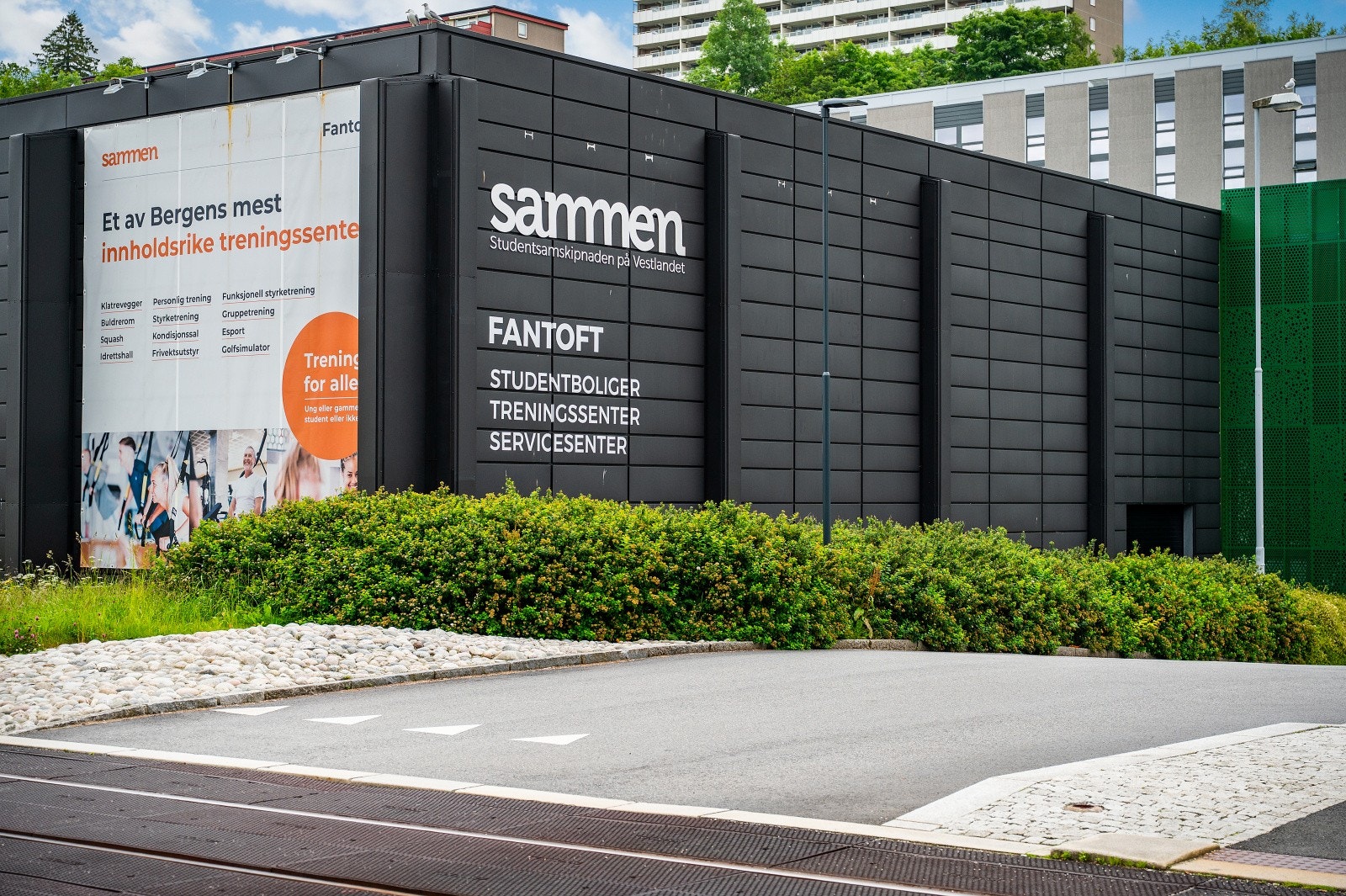 For de som liker å ta turen på treningssenteret har man Sammen treningssenter på Fantoft, Sporty på Paradis eller SATS Wergeland som nærmeste senter. Galleribilde
